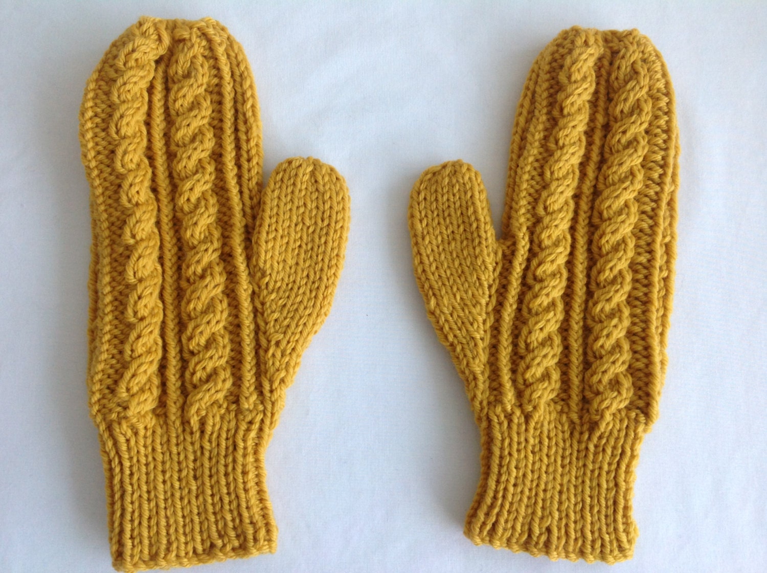 Retro Senfgelb Handgestrickte Aranhandschuhe - Unisex-Design Für Teenager von bonnetsandbooties