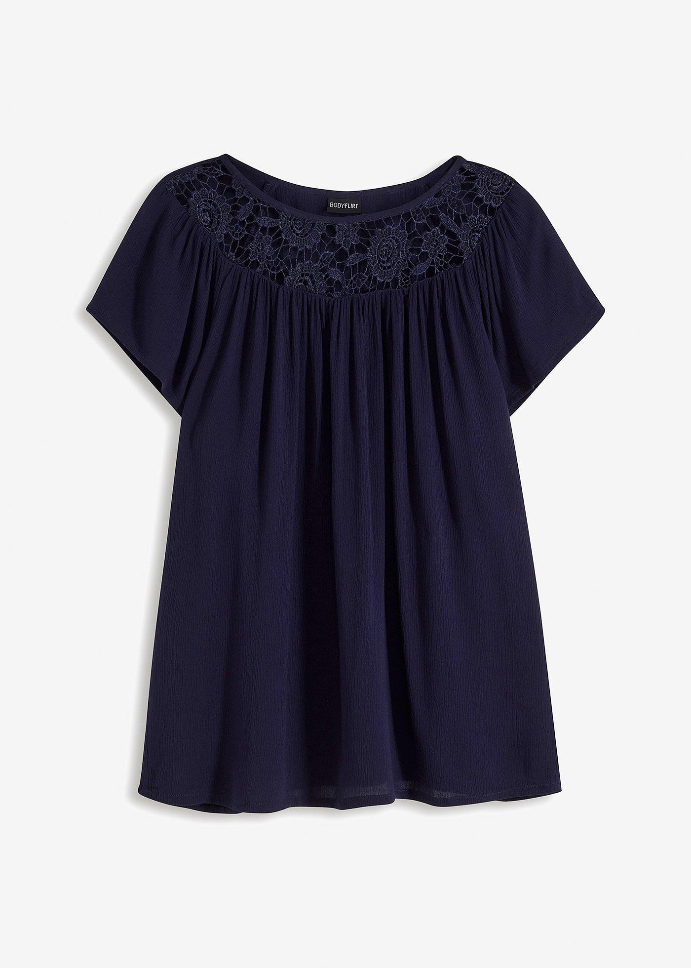 Bluse mit Spitze von bonprix