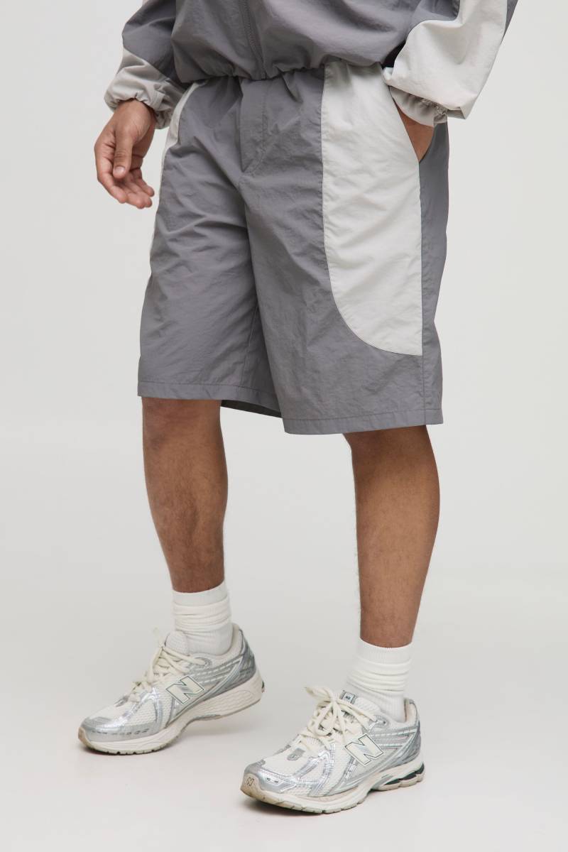 Colorblock Nylon Shorts Mit Elastischem Bund - Grey - Xs, Grey von boohoo