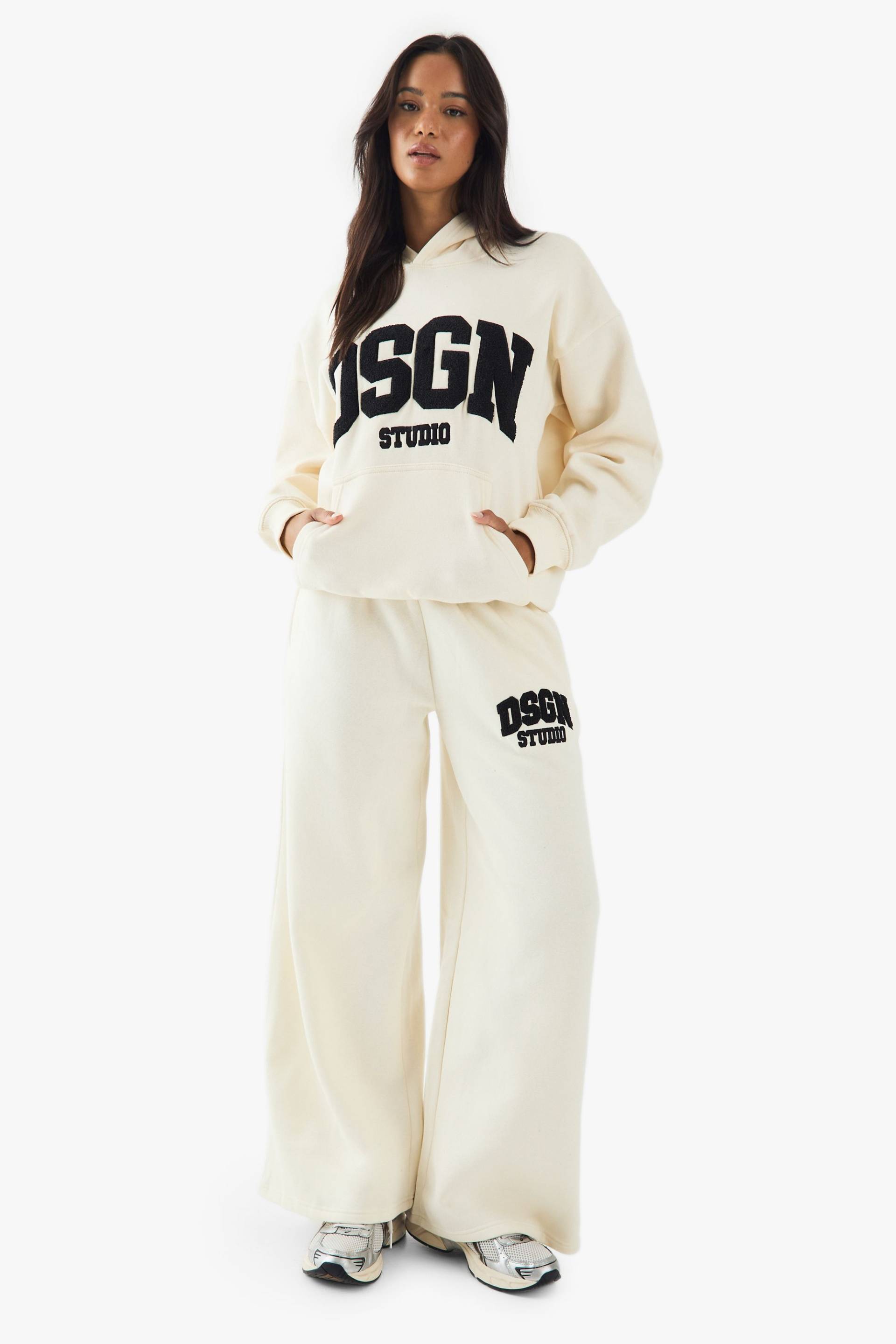 Dsgn Studio Frottee-Jogginghose Mit Geradem Bein - Stone - Xs, Stone Dsgn Studio Frottee-Jogginghose Mit Geradem Bein - Stone - Xs, Stone von boohoo