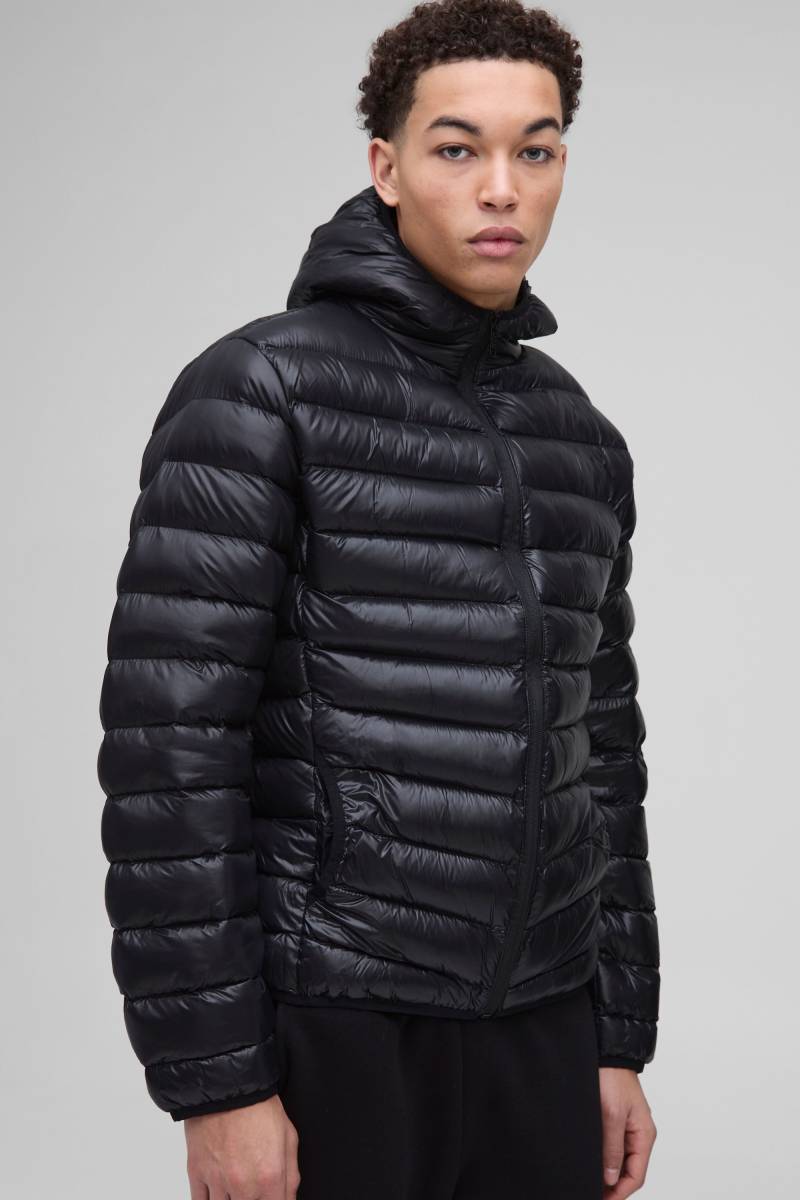 Hochglänzende Recycelte Steppjacke Mit Kapuze - Black - Xs, Black Hochglänzende Recycelte Steppjacke Mit Kapuze - Black - Xs, Black von boohoo