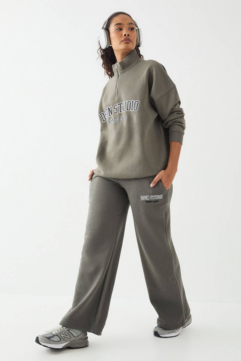 Jogginghose Mit Geradem Bein Und Dsgn Studio Applikation - Khaki - Xs, Khaki Jogginghose Mit Geradem Bein Und Dsgn Studio Applikation - Khaki - Xs, Khaki von boohoo