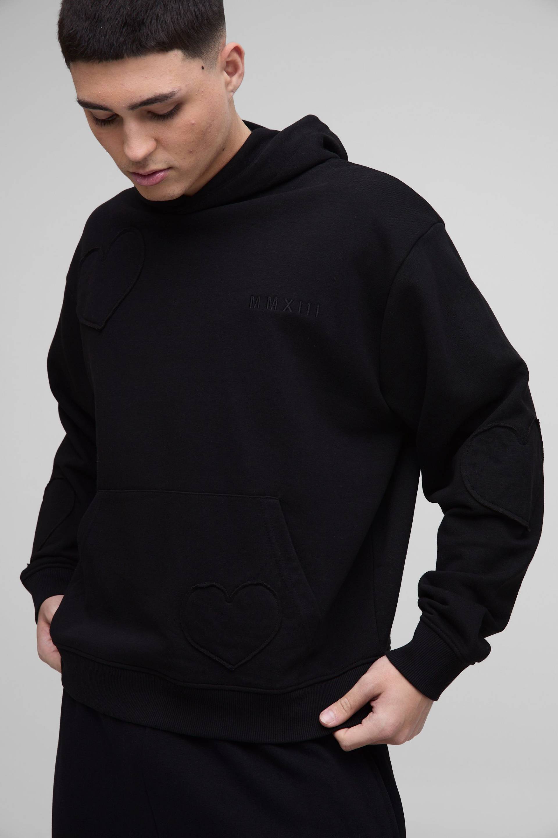 Kastiger Oversize Hoodie Mit Herz-Applikation - Black - L, Black von boohoo