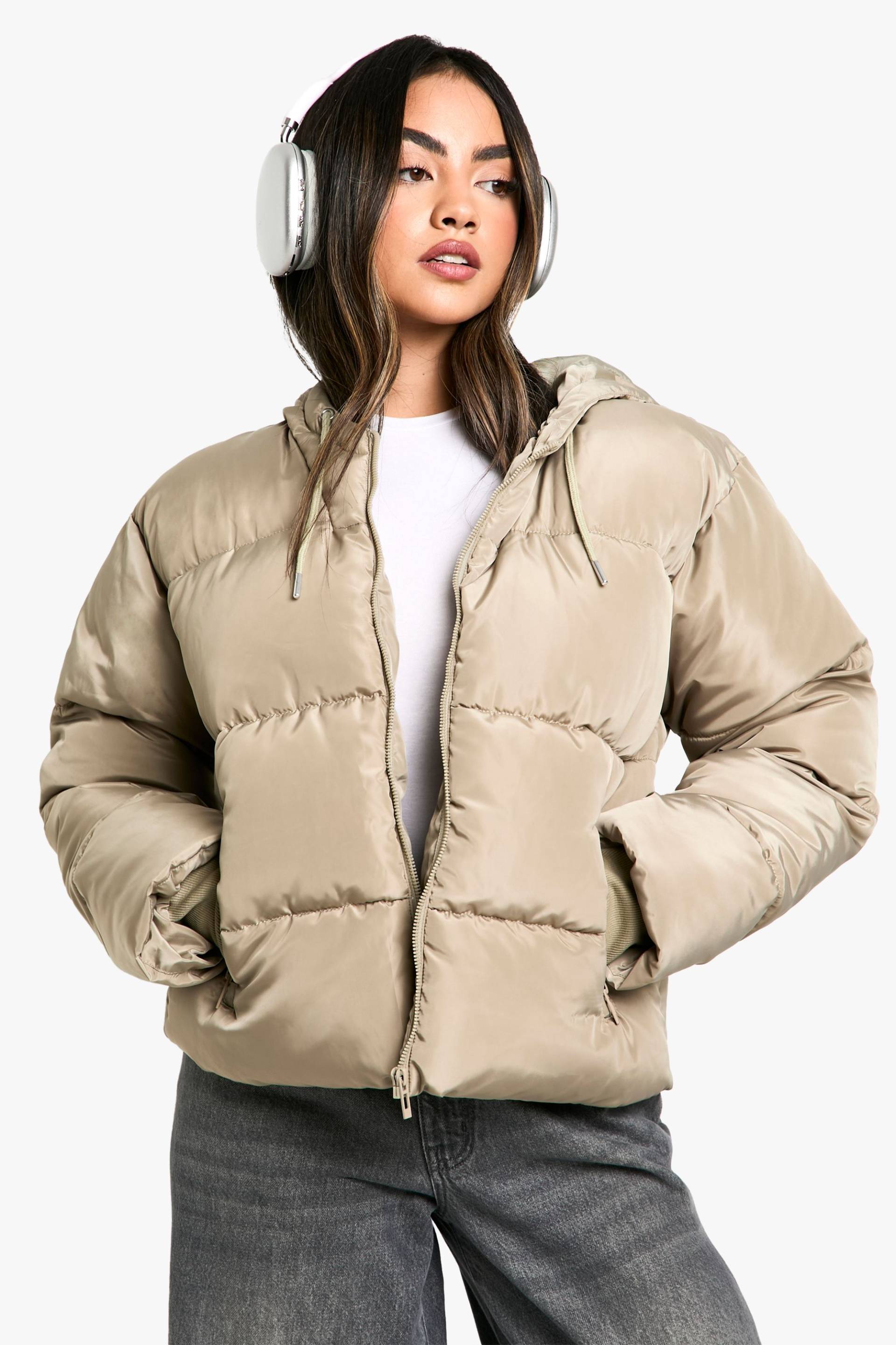 Kurze Steppjacke Mit Kapuze - Sage - 36, Sage von boohoo