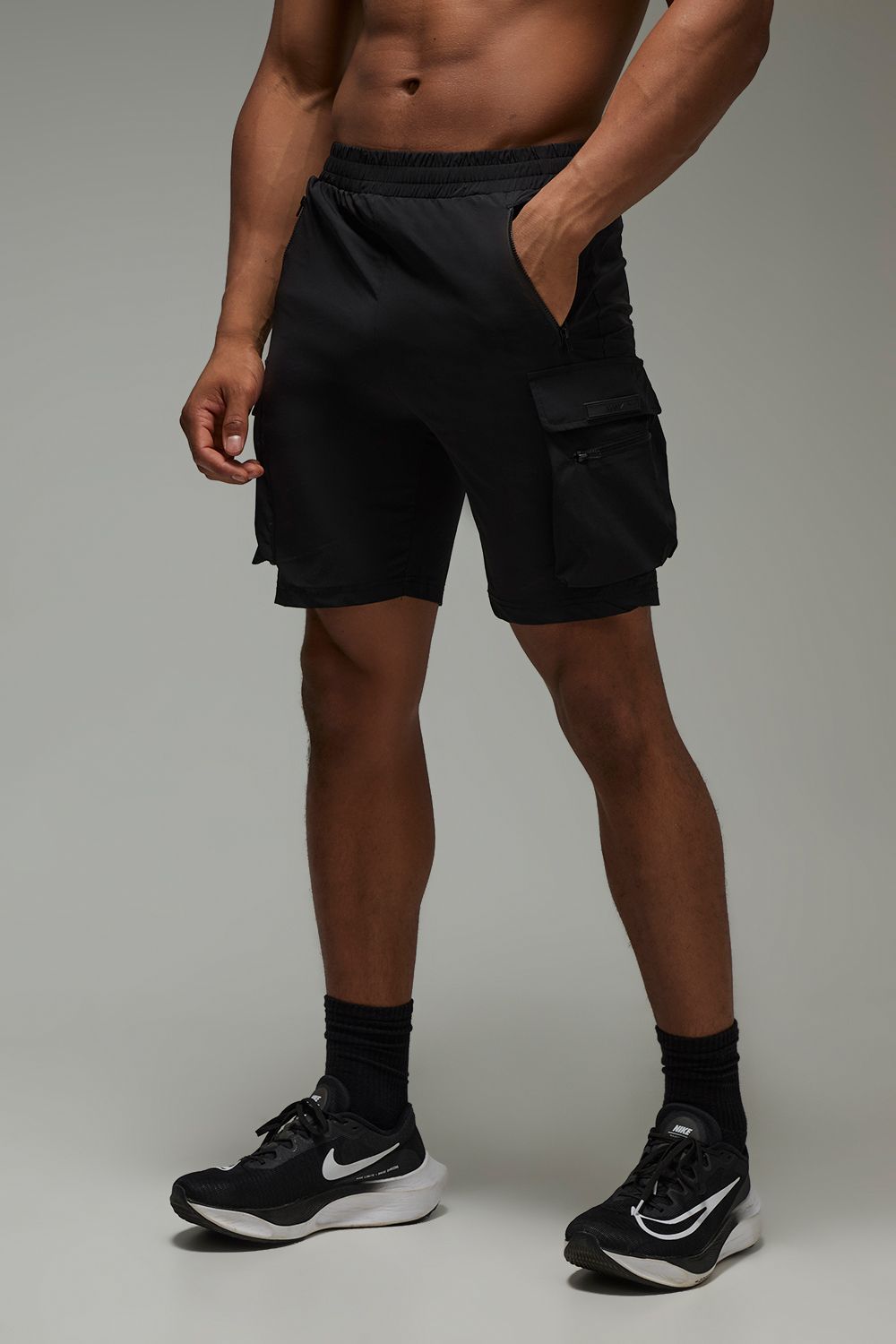 Man Active Cargo-Shorts - Black - M, Black von boohoo