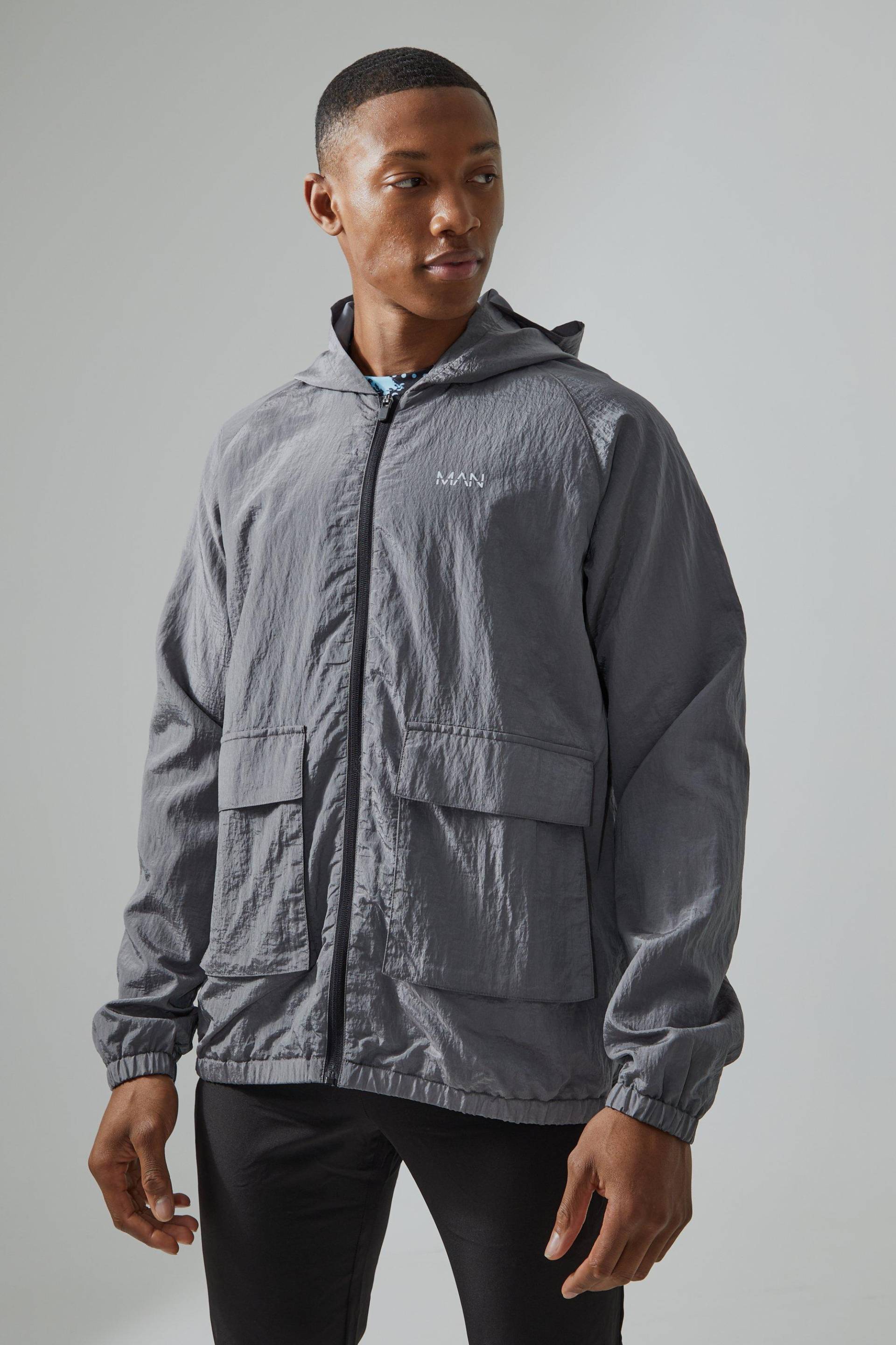 Man Active Nylon Utility-Windbreaker In Knitteroptik - Charcoal - L, Charcoal von boohoo