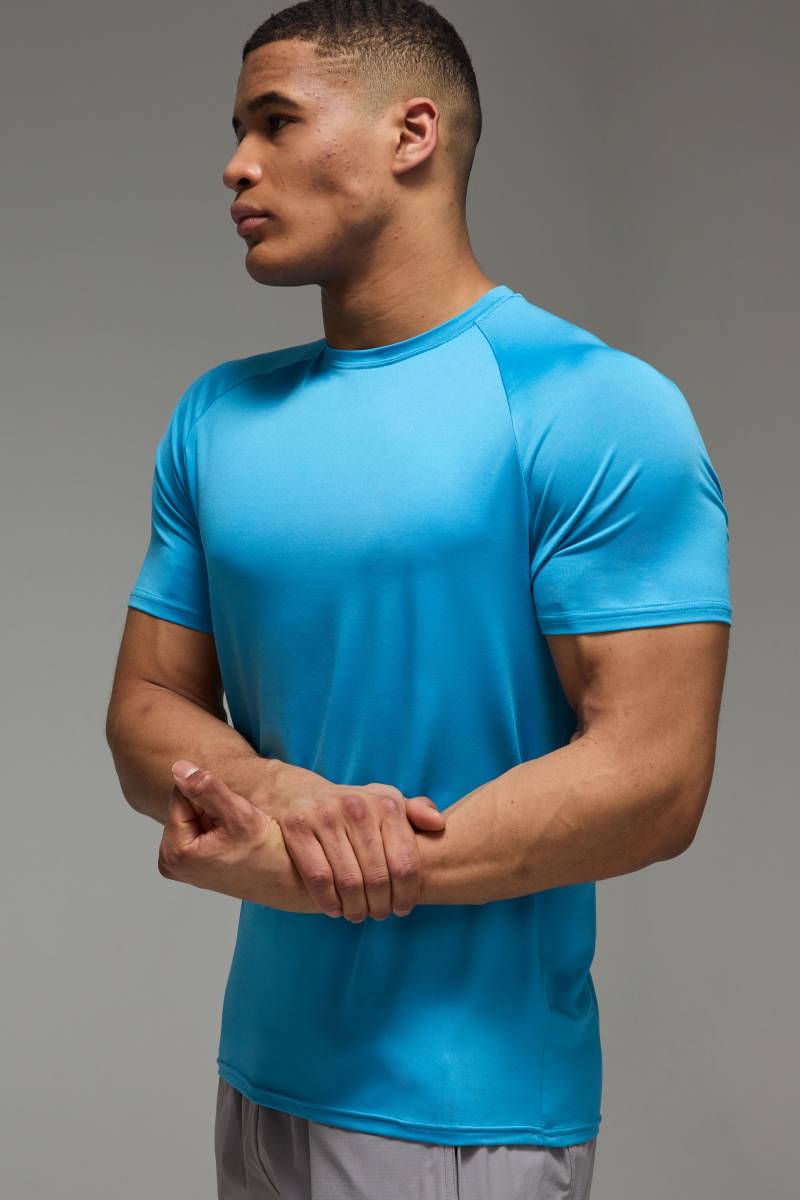 Man Active Lightweight Essentials Gym Raglan T-Shirt - Blue - M, Blue von boohoo