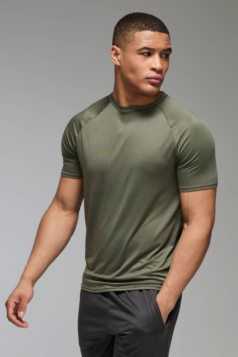 Man Active Lightweight Essentials Gym Raglan T-Shirt - Khaki - L, Khaki von boohoo