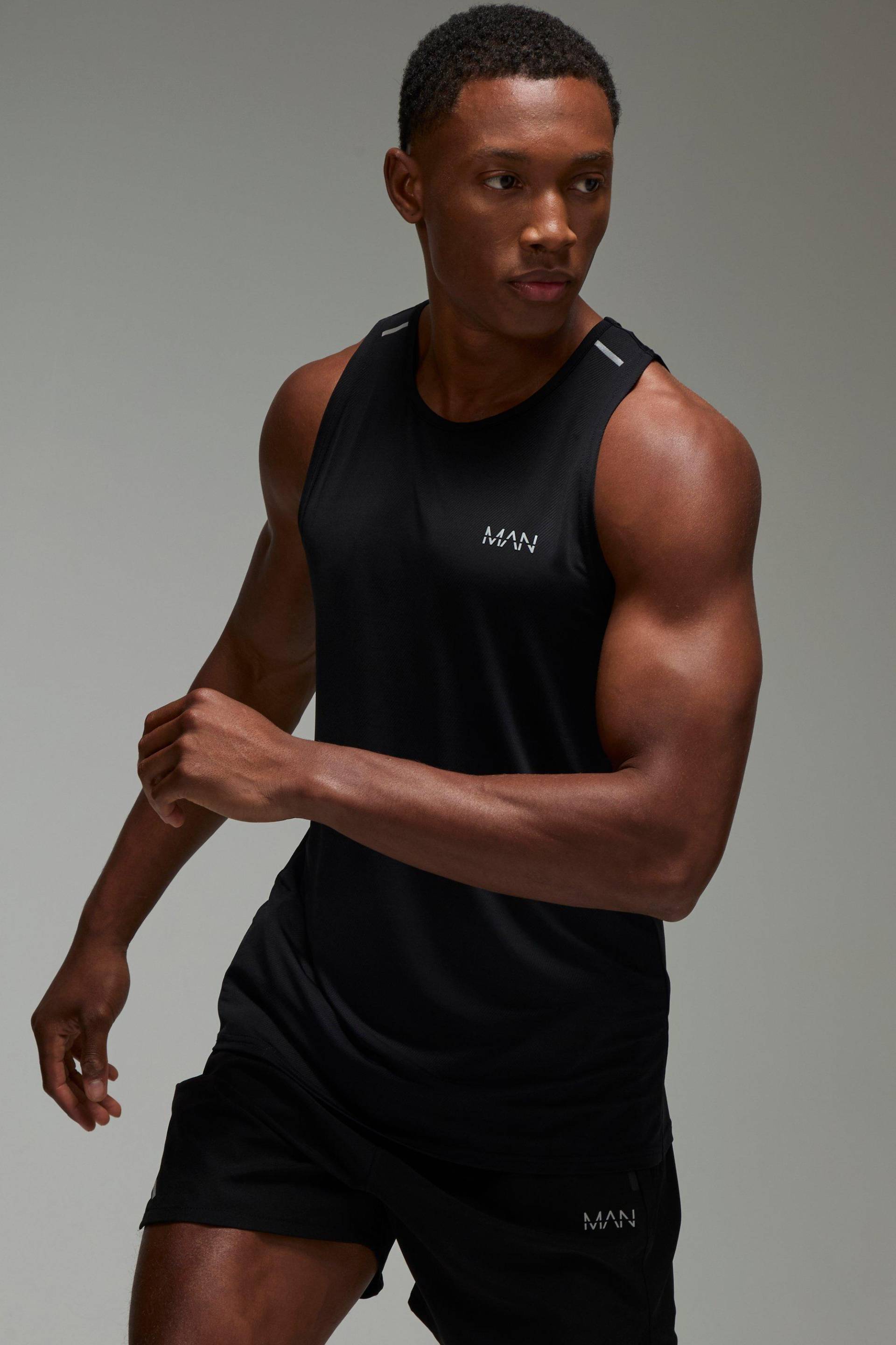 Man Active Lightweight Performance Sport-Vesttop - Black - M, Black von boohoo