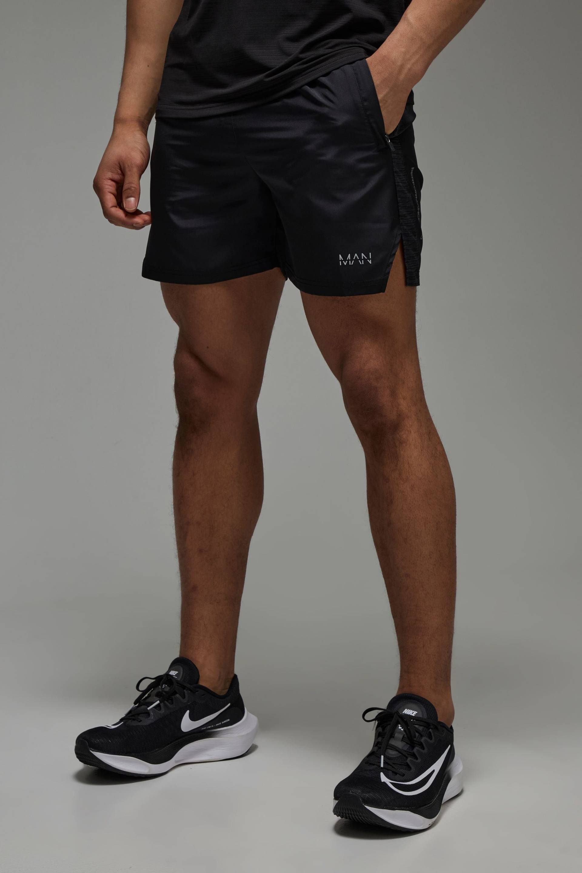 Man Active Lightweight Shorts - Black - Xl, Black von boohoo