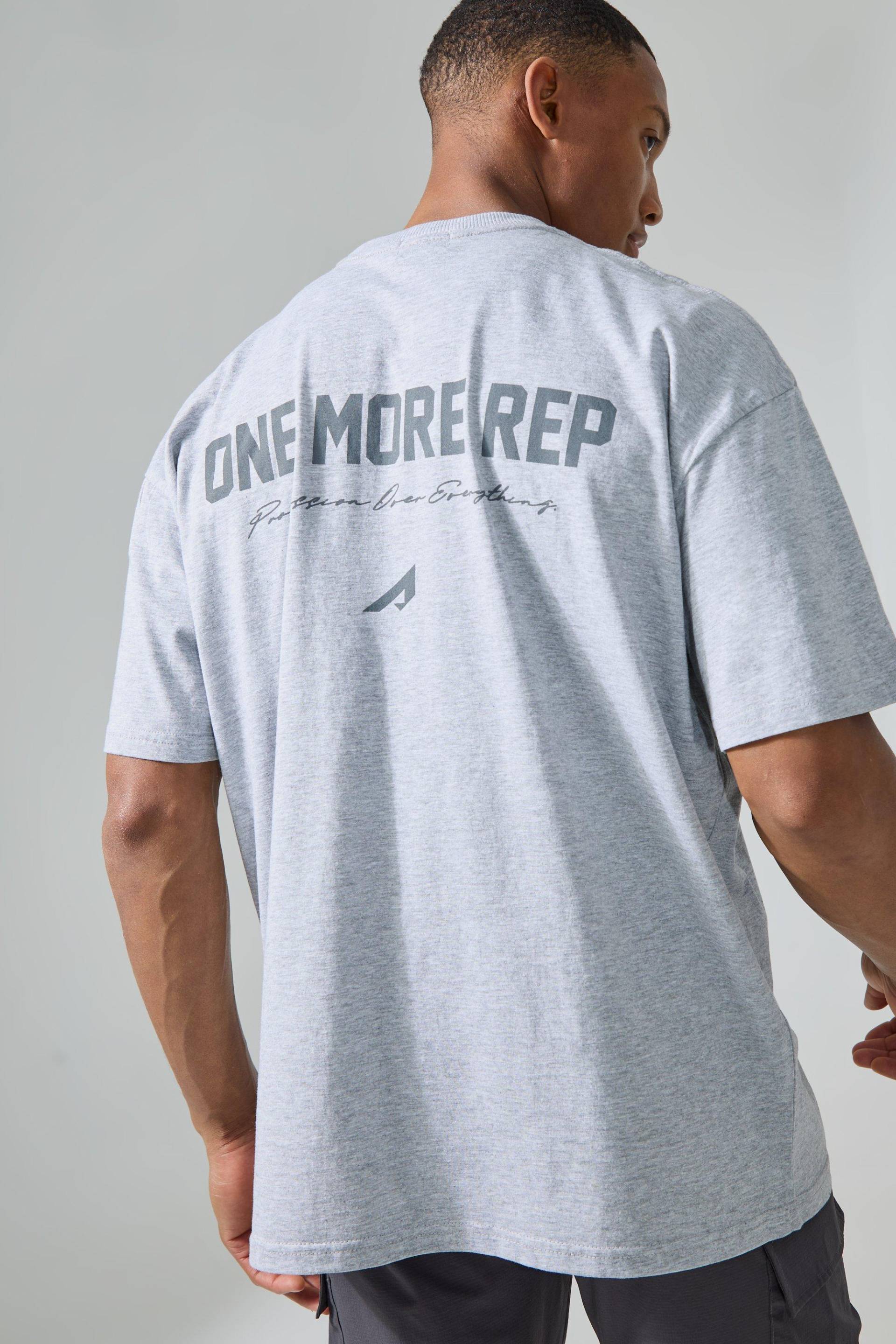 Oversize T-Shirt Mit Man Active One More Rep Print - Grey Marl - M, Grey Marl von boohoo