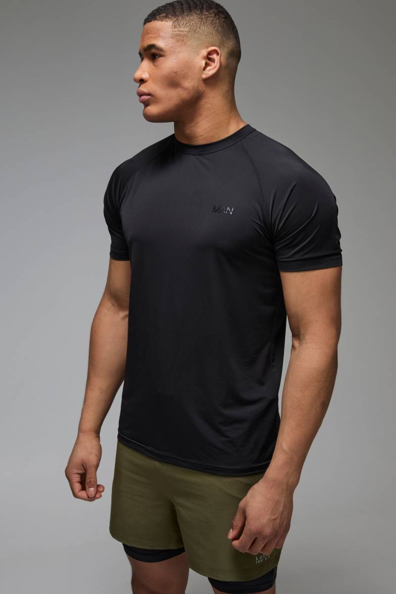 Man Active Performance Raglan T-Shirt - Black - L, Black von boohoo