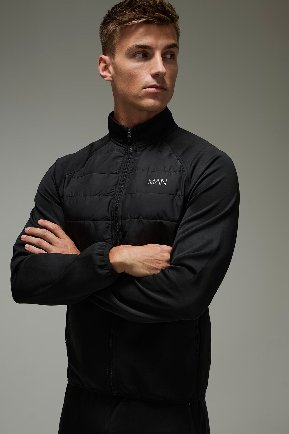 Man Active Slim Fit Lightweight Quilted Zip Through - Black - M, Black von boohoo