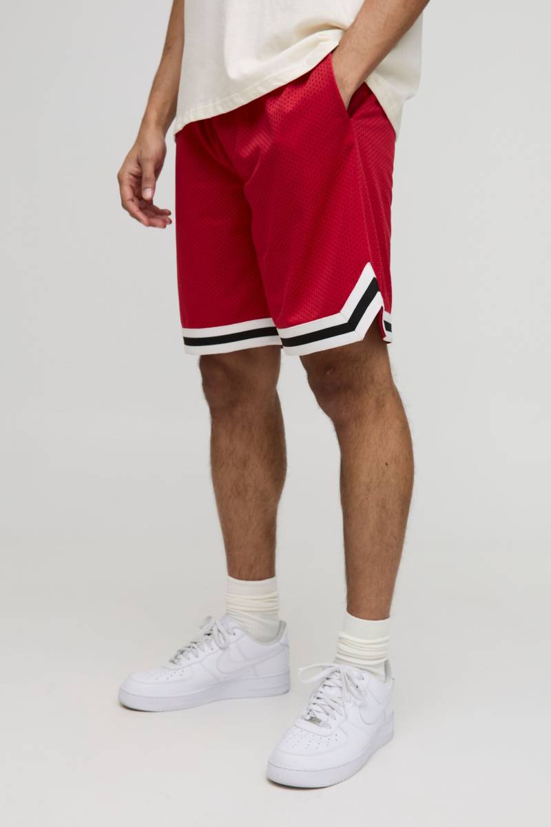 Mittellange Mesh Basketball-Shorts - Red - M, Red von boohoo