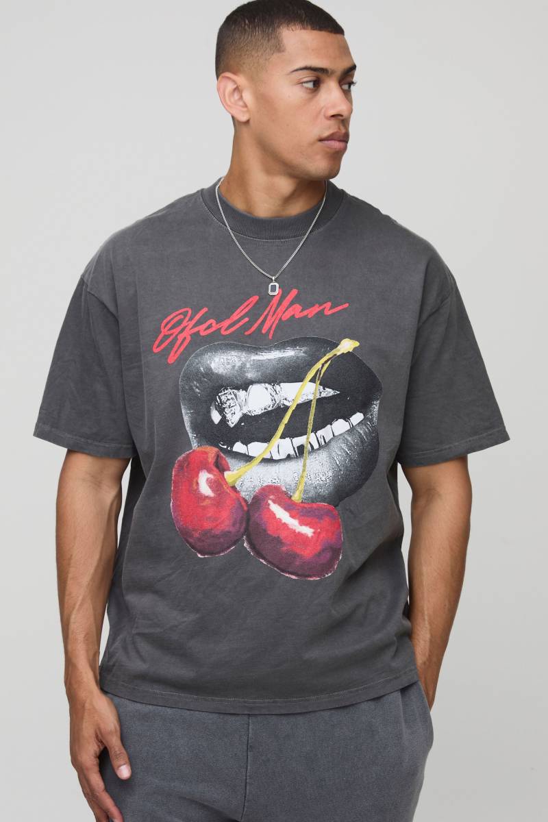 Oversize T-Shirt Mit Cherry Lips Print - Charcoal - Xs, Charcoal Oversize T-Shirt Mit Cherry Lips Print - Charcoal - Xs, Charcoal von boohoo