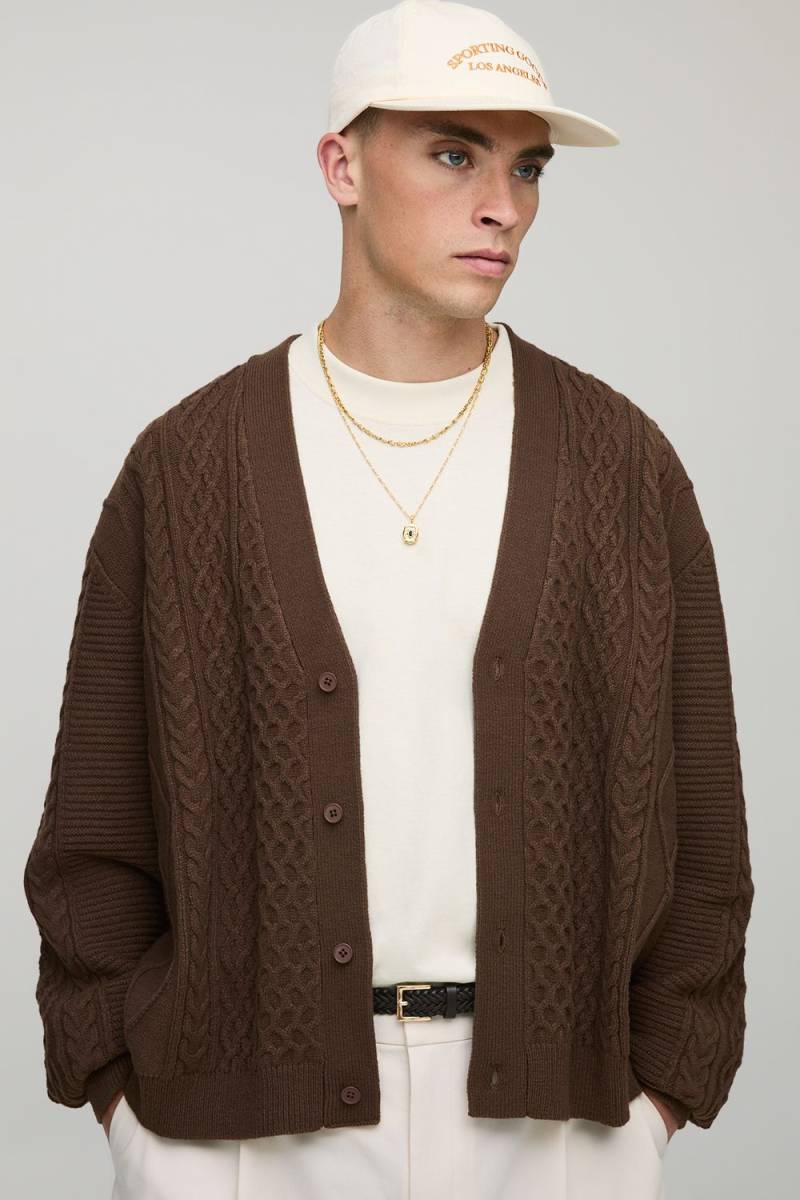 Oversized Boxy Fit Mixed Cable Knitted Cardigan - Chocolate - M, Chocolate von boohoo