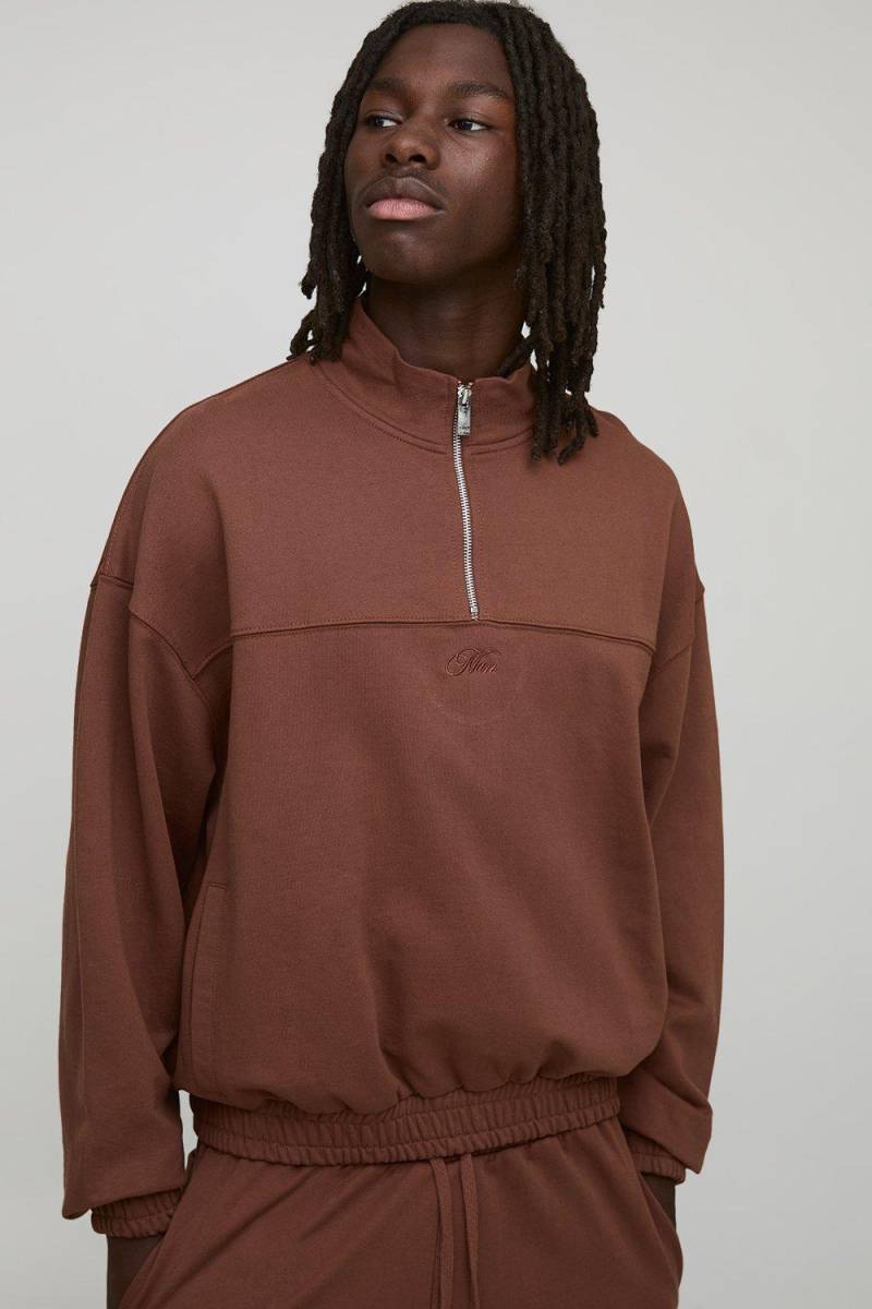 Oversized Boxy Loopback Man Script Embroidered Funnel Neck Sweatshirt - Chocolate - M, Chocolate von boohoo