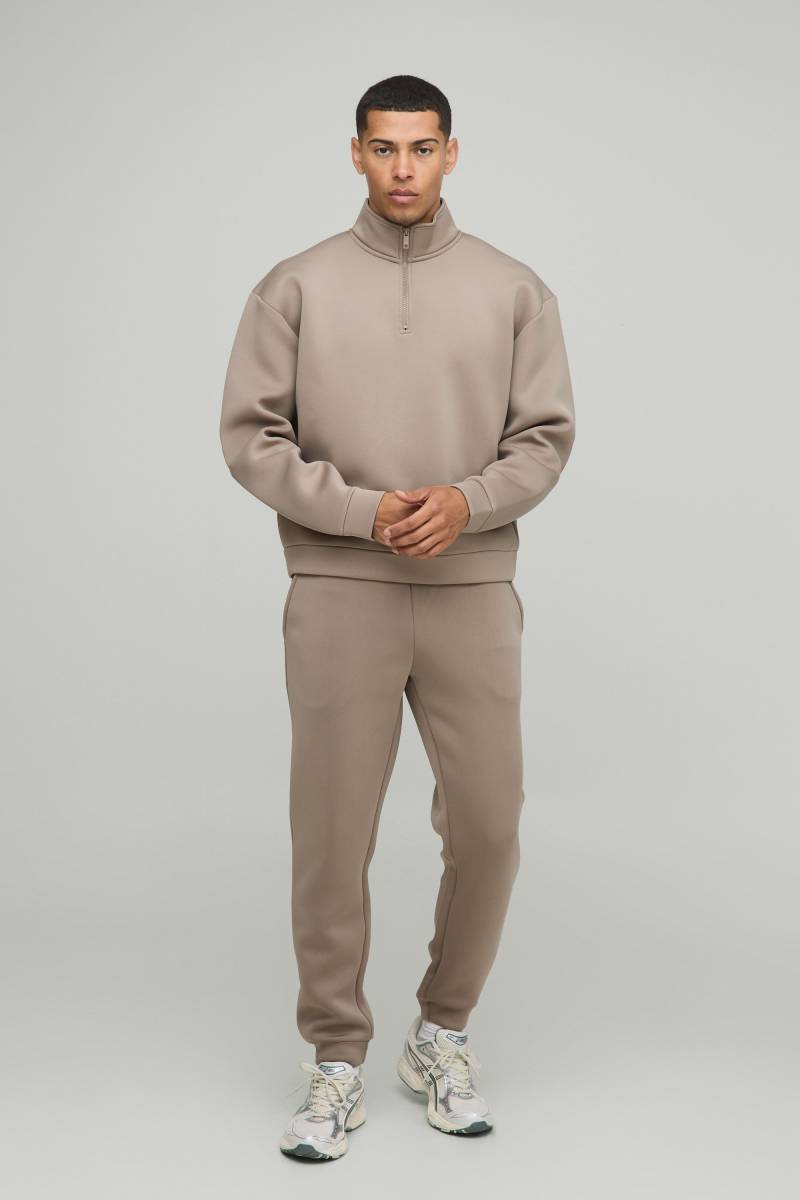 Oversized Boxy Quarter Zip Bonded Scuba Tracksuit - Taupe - M, Taupe von boohoo