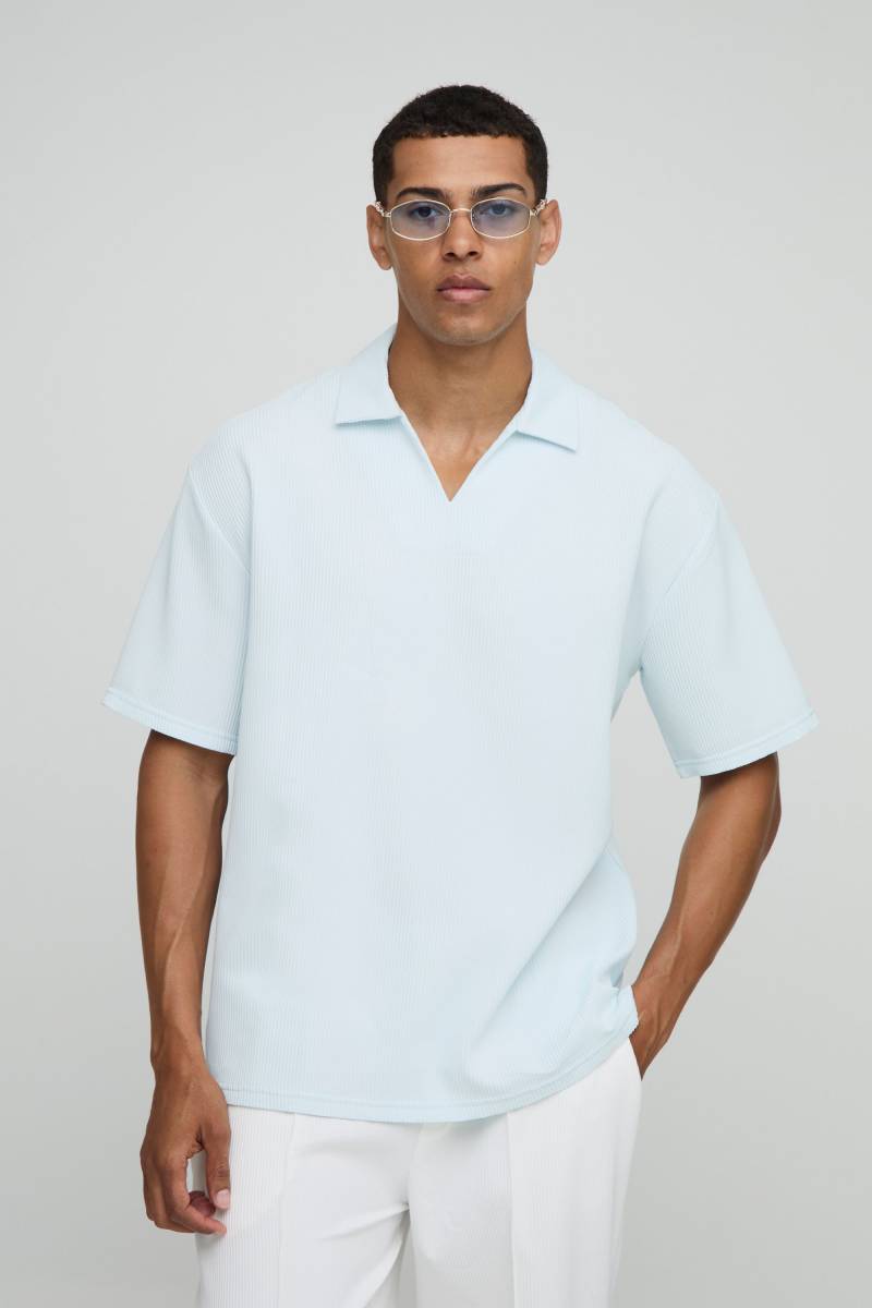Oversized Overhead Pleated V-Neck Shirt - Light Blue - M, Light Blue von boohoo