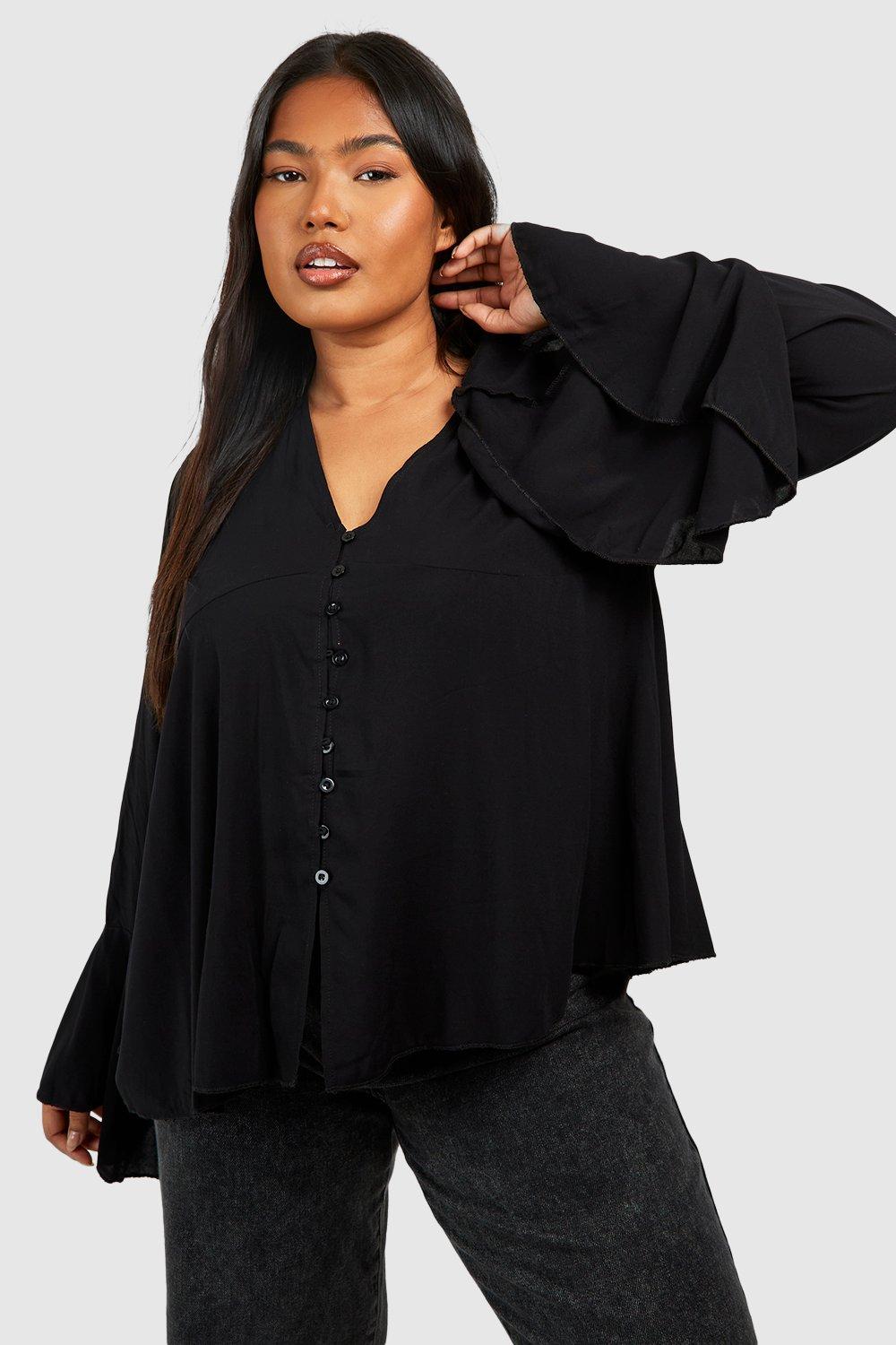 Plus Bluse Mit Tiefem Ausschnitt, Knopf-Detail Und Weiten Ärmeln - Black - 44, Black von boohoo