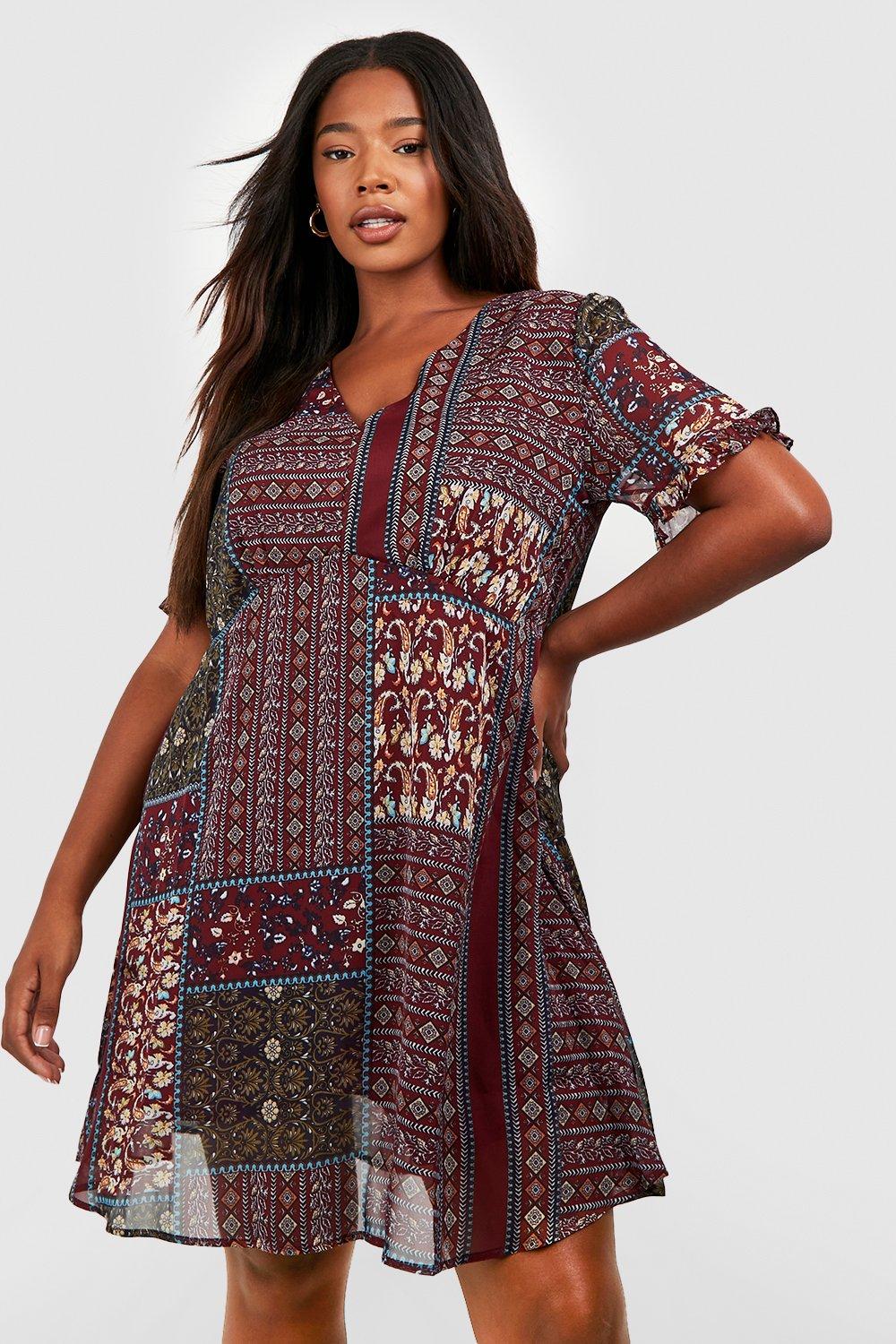 Plus Rüschen-Smokkleid Mit Boho Azteken-Print - Berry - 42, Berry von boohoo