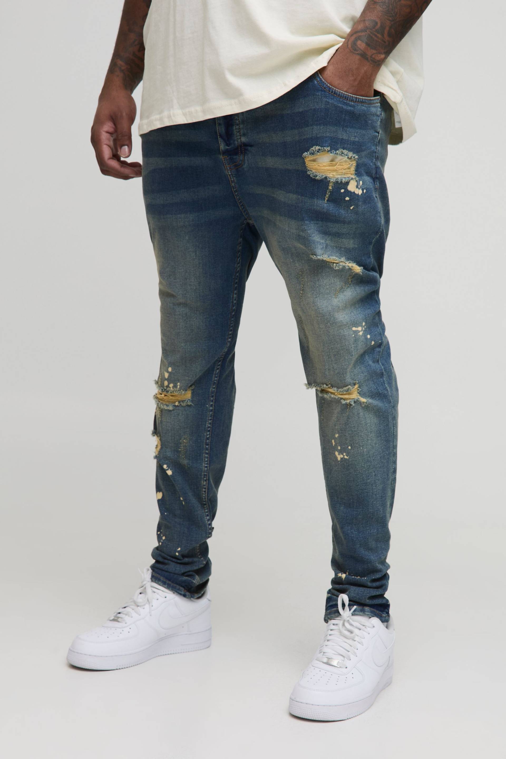 Plus Zerrissene Gebleichte Skinny Jeans Mit Farbspritzern - Antique Wash - 44, Antique Wash von boohoo