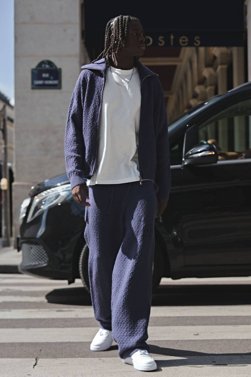 Relaxed Knitted Boucle Embroidered Jogger - Navy - M, Navy von boohoo