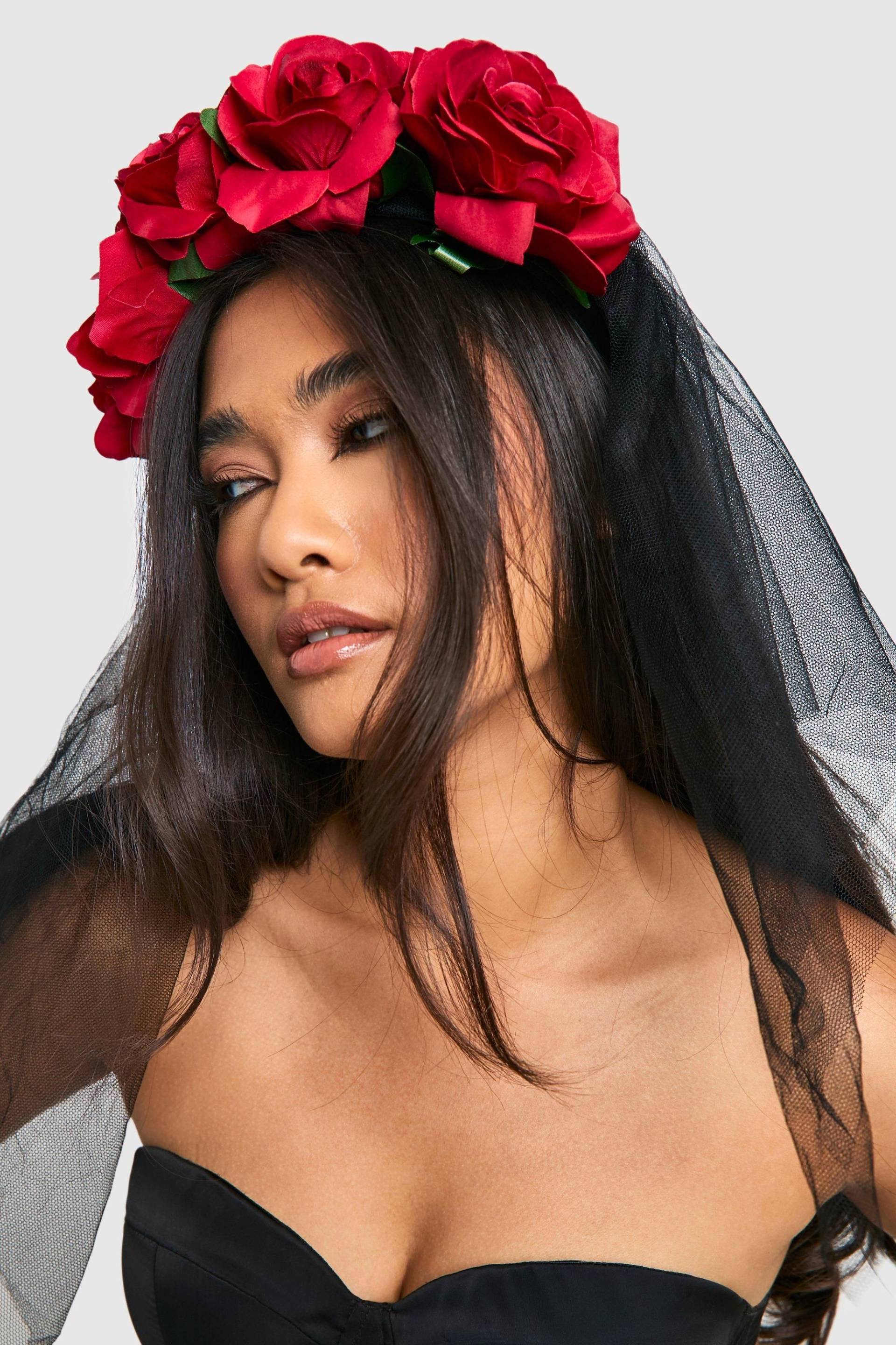 Schwarzer Halloween-Schleier Aus Spitze Mit Rosen-Detail - Black - One Size, Black von boohoo