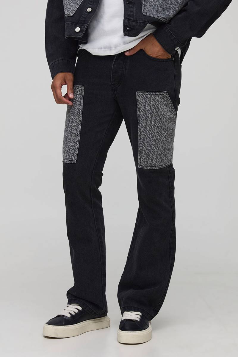 Slim Flared Stacked Monogram Carpenter Jeans - Black - 32R, Black von boohoo