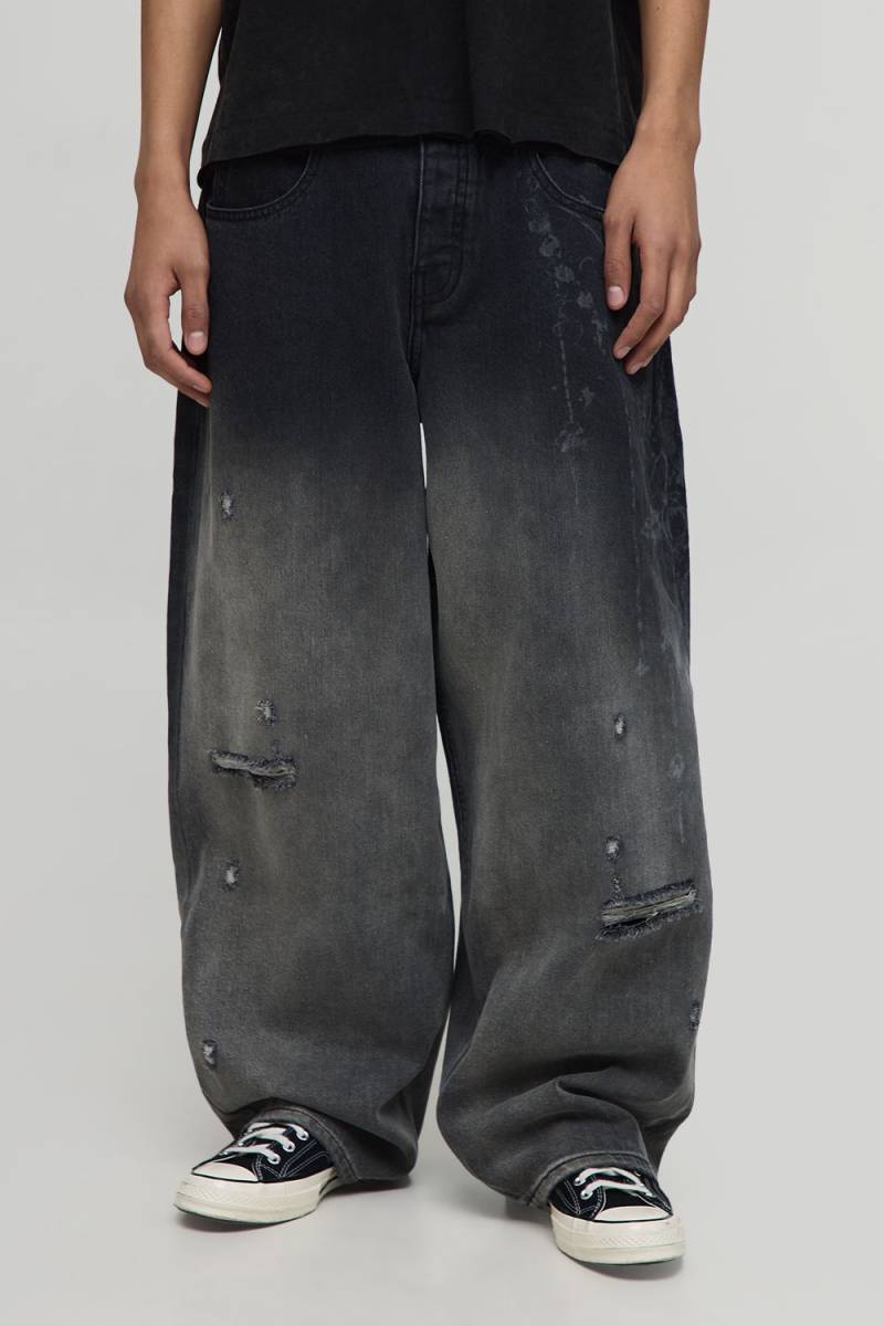 Super Baggy Extreme Washed Laser Printed Denim Jeans - Washed Black - 30R, Washed Black von boohoo
