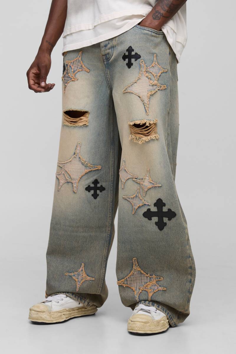 Tall Distressed Applique Tinted Baggy Fit Jeans - Stonewash - 34, Stonewash von boohoo
