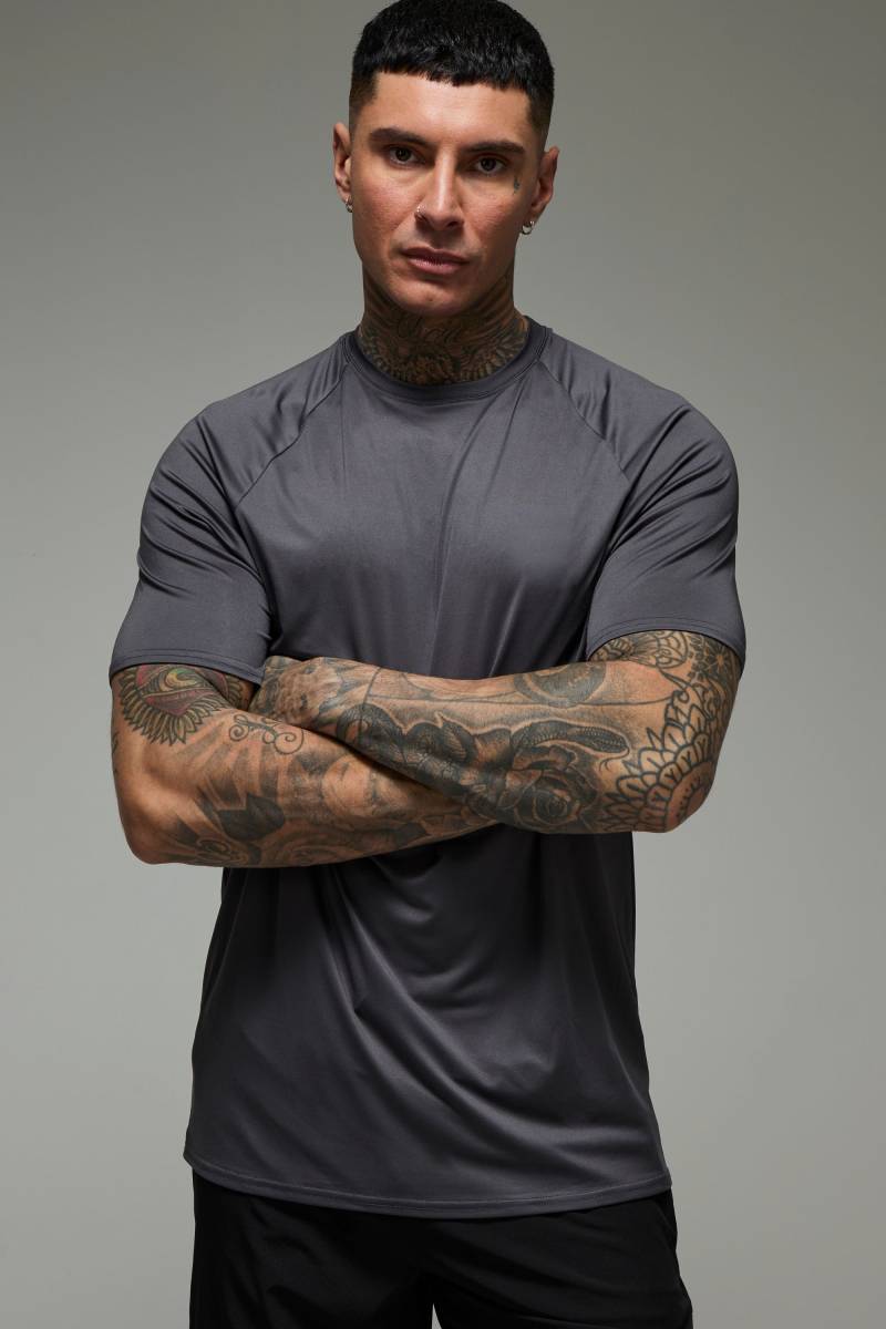 Tall Man Active Lightweight Essentials Gym Raglan T-Shirt - Charcoal - S, Charcoal von boohoo