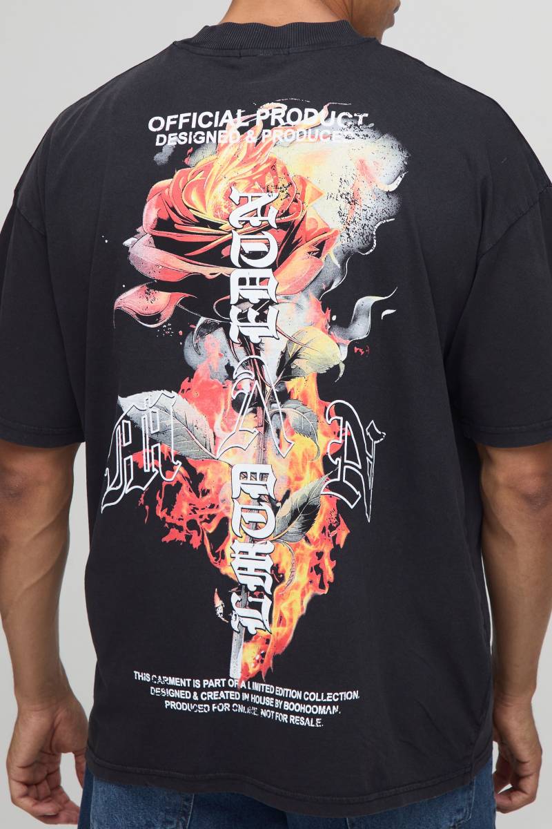 Washed Black Extended Neck Oversized Gothic Man Rose Printed T-Shirt - M, Black von boohoo