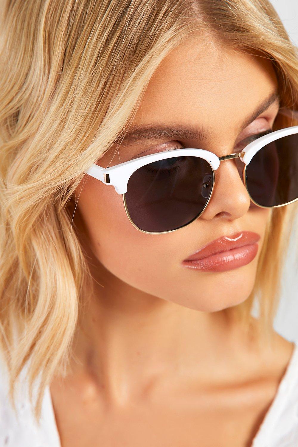 Weiße Eckige Sonnenbrille - White - One Size, White von boohoo