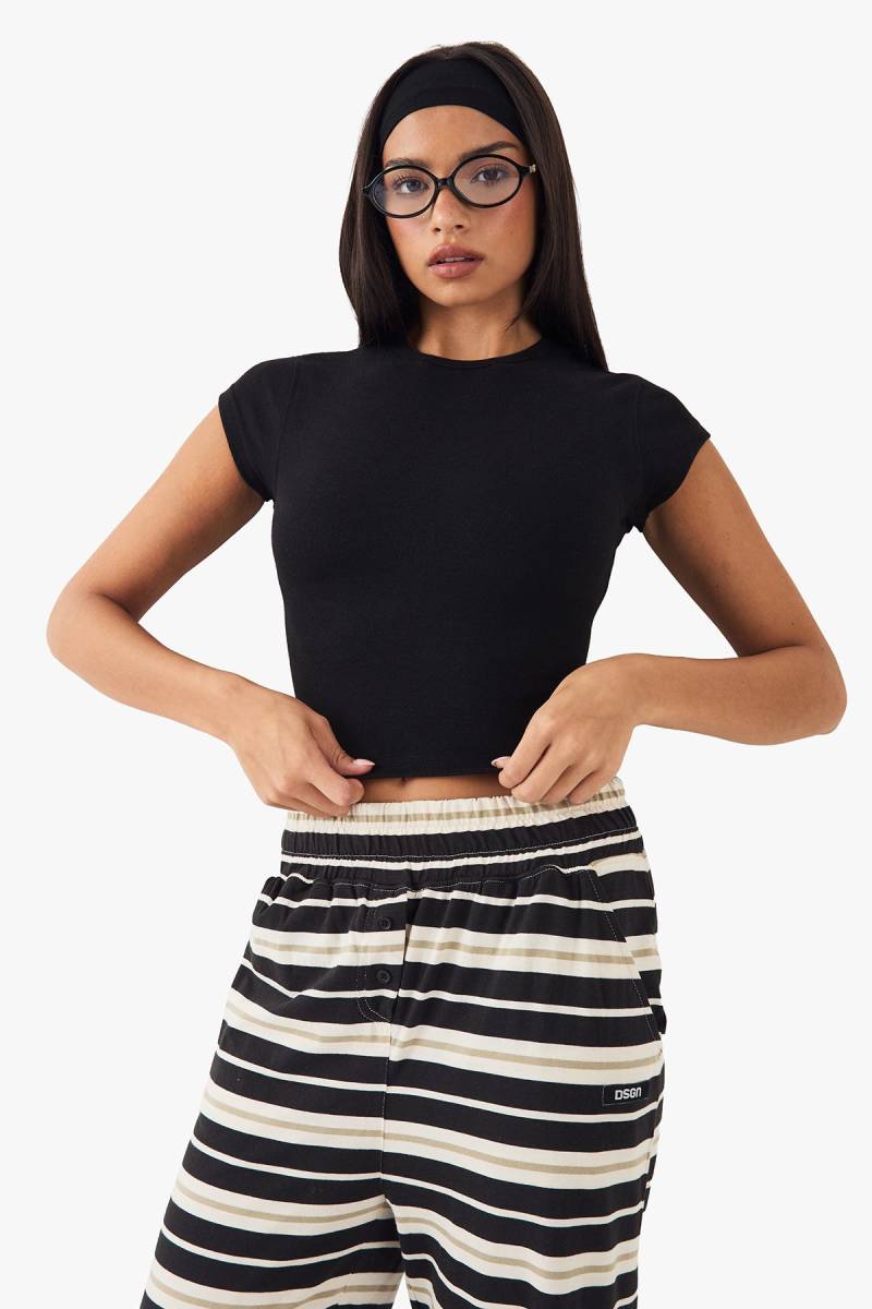 Womens Dsgn Studio Embroidered Short Sleeve Top - Black - Xs, Black Womens Dsgn Studio Embroidered Short Sleeve Top - Black - Xs, Black von boohoo