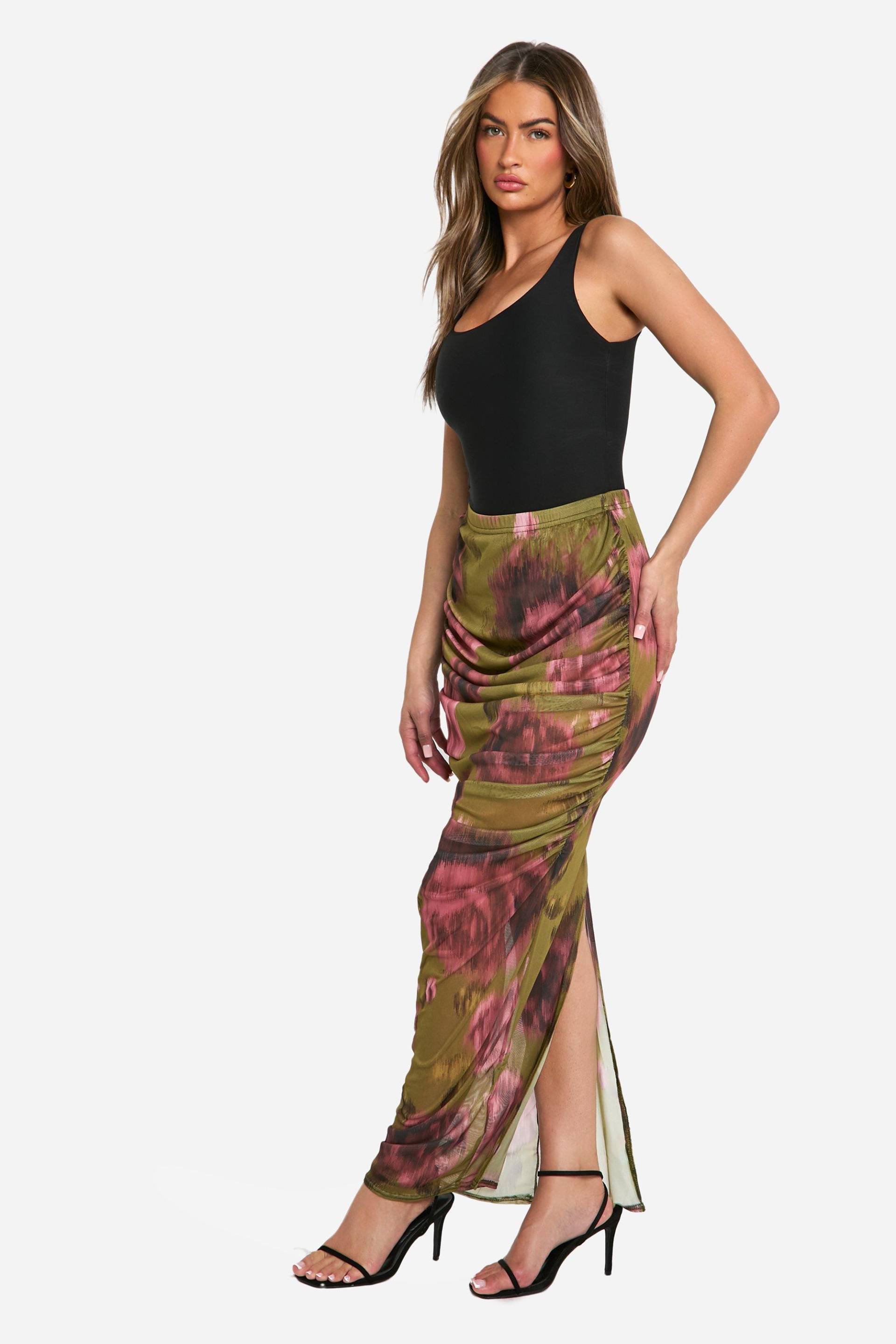 Womens Floral Mesh Ruched Maxi Skirt - Olive - 10, Olive von boohoo