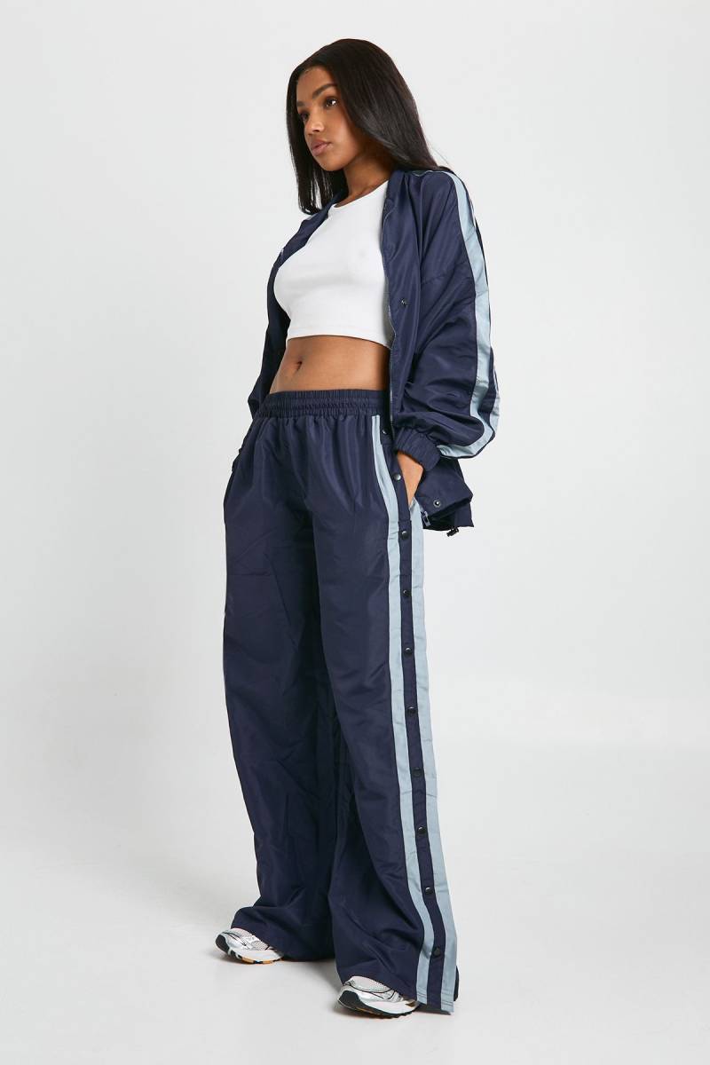 Womens Nylon Side Stripe Button Through Straight Leg Jogger - Navy - M, Navy von boohoo