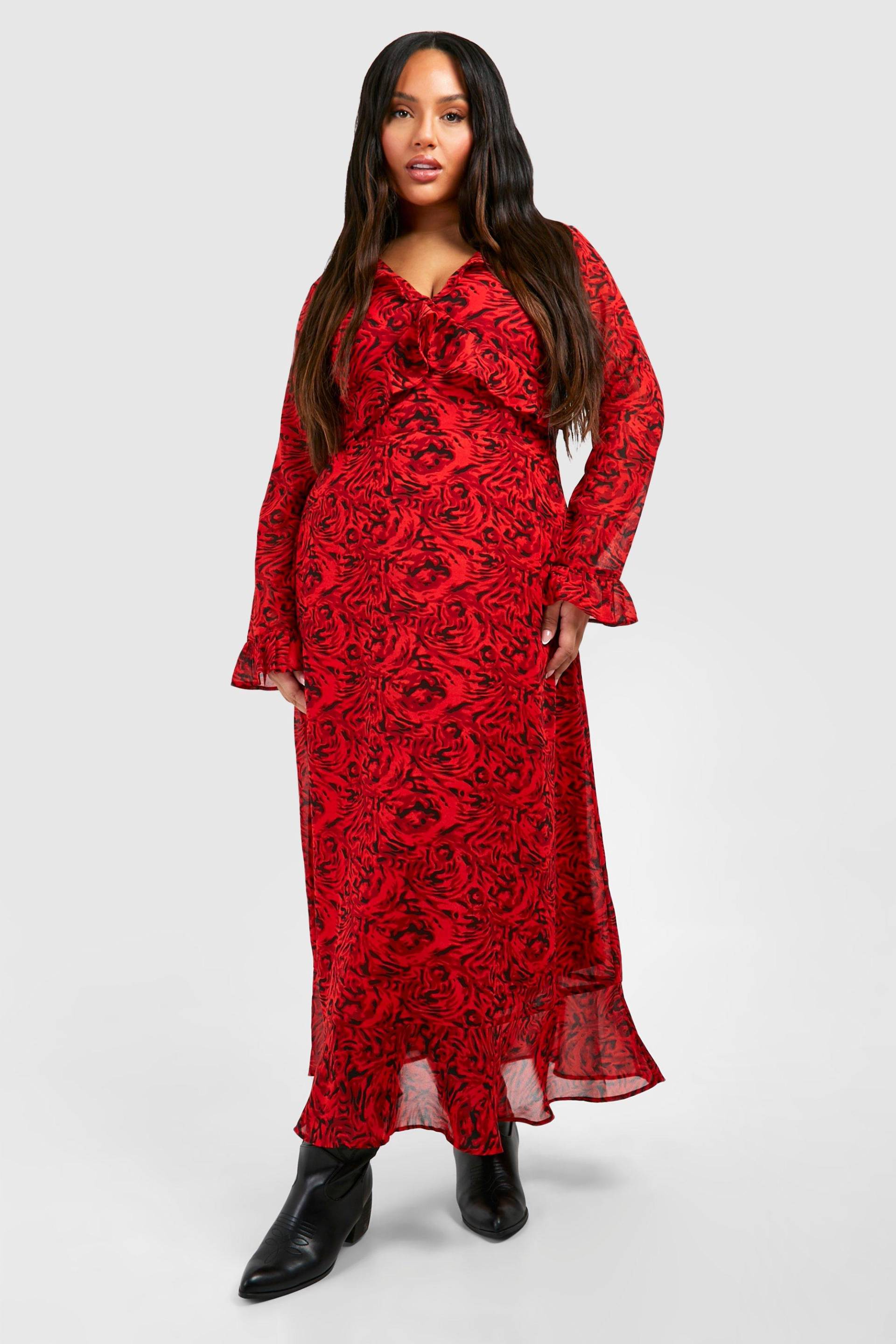 Plus Chiffon Smok-Kleid Mit Print - Red - 44, Red von boohoo