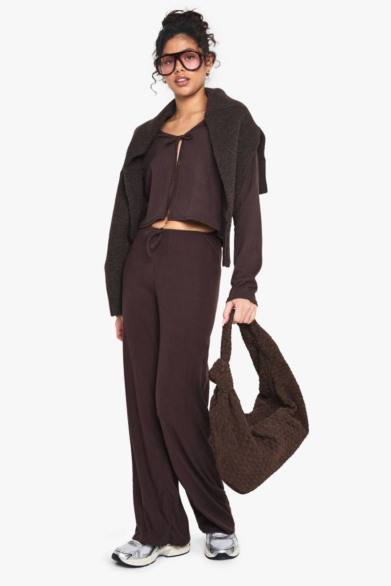 Langärmliges Geripptes Oberteil Mit Schnür-Detail & Hose Mit Geradem Bein - Chocolate - 36, Chocolate Langärmliges Geripptes Oberteil Mit Schnür-Detail & Hose Mit Geradem Bein - Chocolate - 36, Chocolate von boohoo