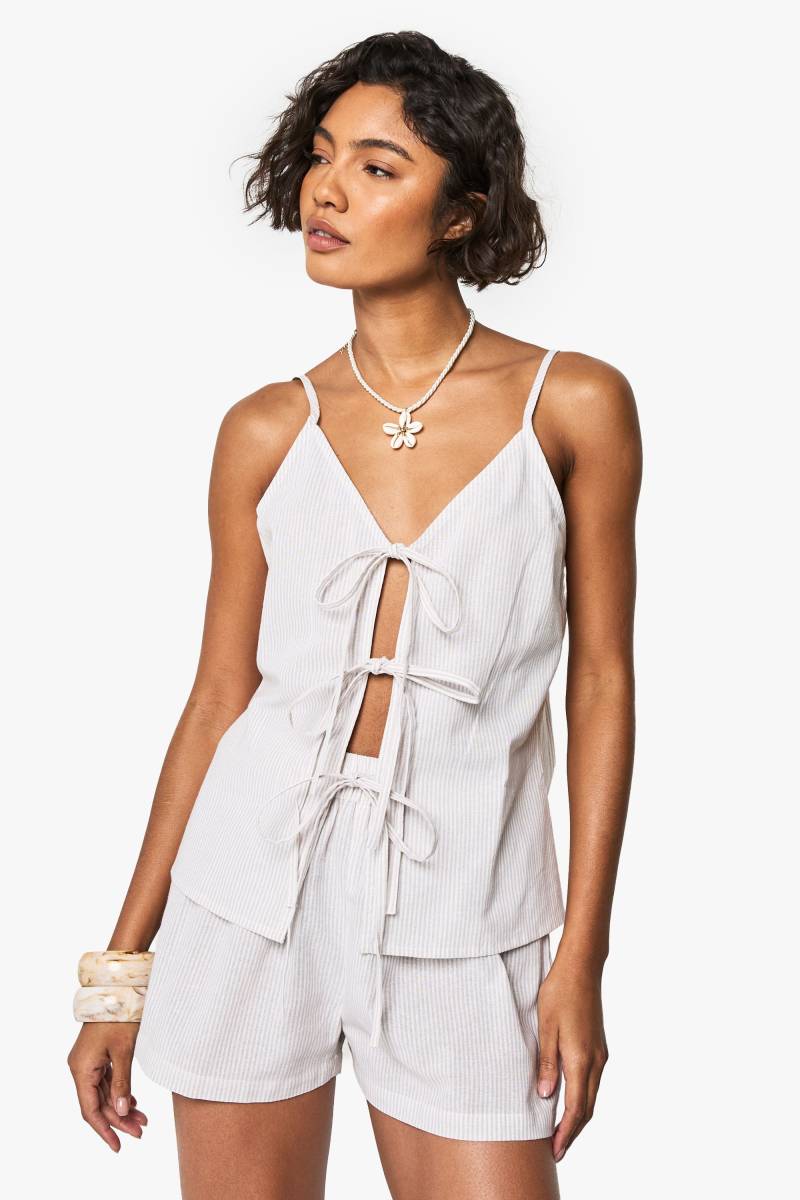 Womens Tall Pinstripe Halter Neck Tie Short Co Ord - Taupe - 36, Taupe von boohoo
