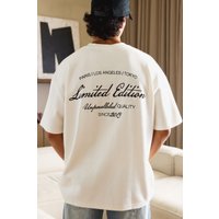 Kastiges Oversize T-Shirt in Ecru mit Limited Edition Stickerei - M, Ecru von boohooman