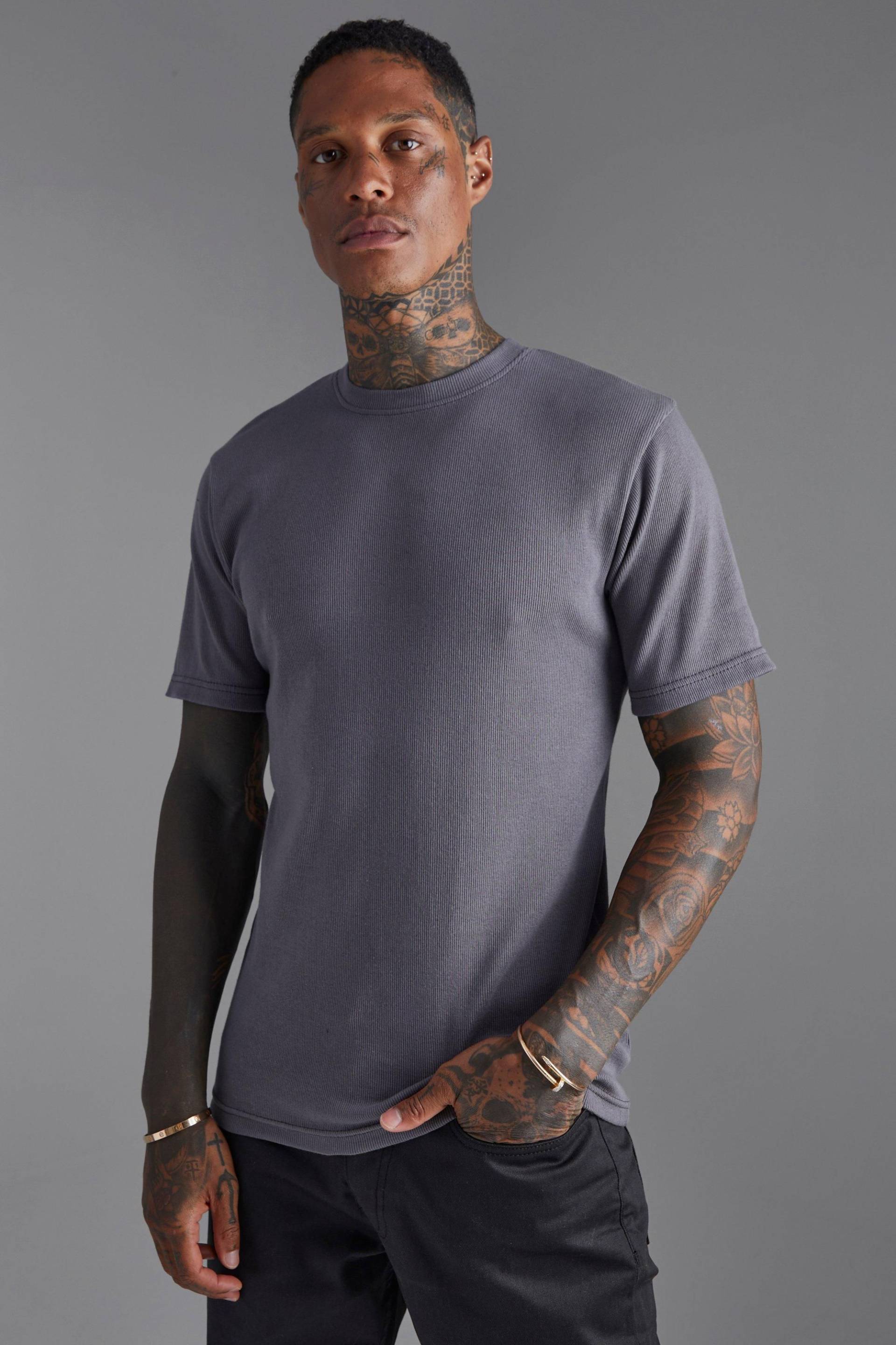 Geripptes Muscle-Fit T-Shirt von boohooman