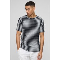 Geripptes T-Shirt mit Streifen - Weiß - XS, Weiß von boohooman