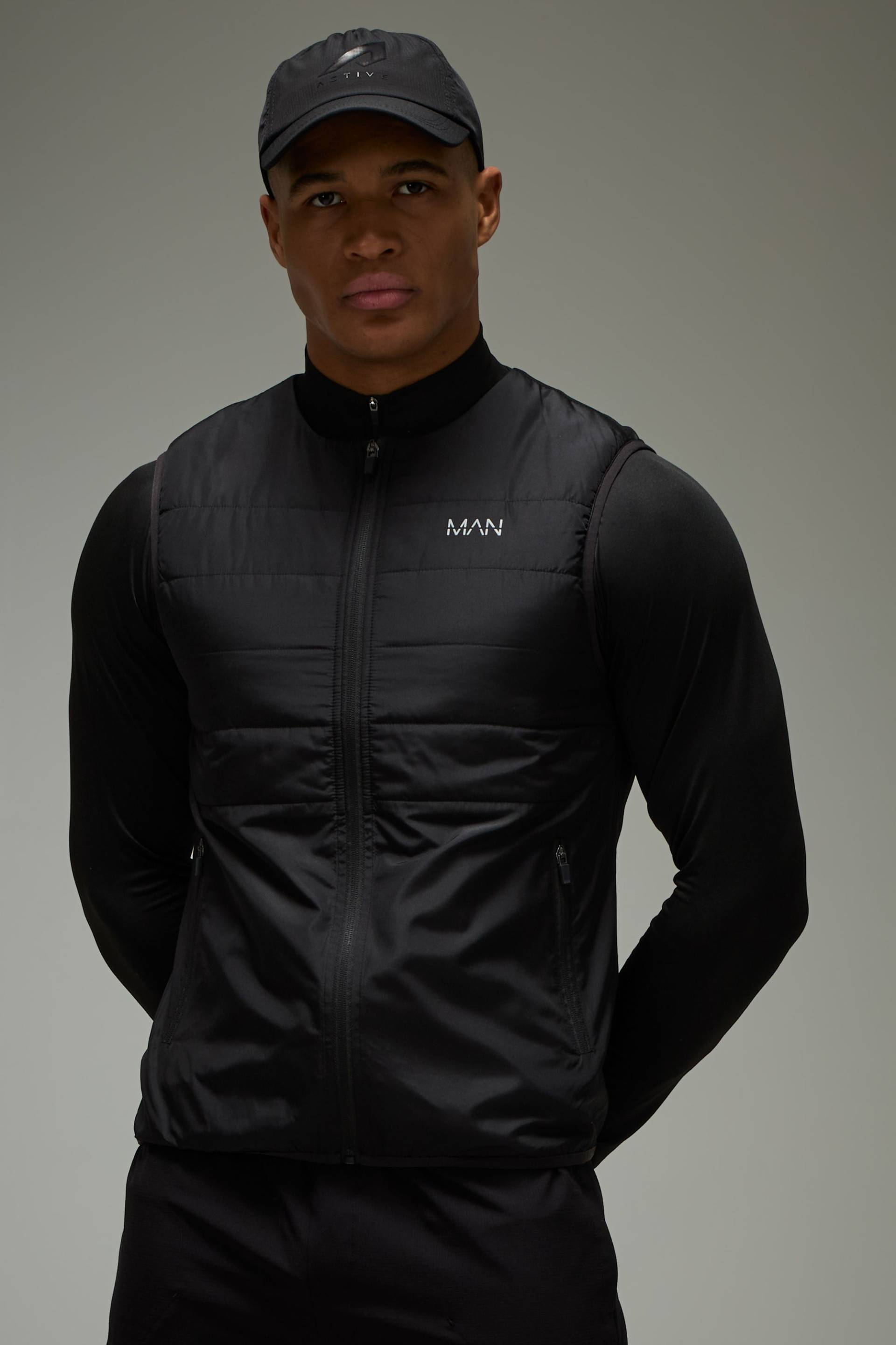 Gesteppte Man Active Lauf-Weste - Schwarz - L, Schwarz von boohooman