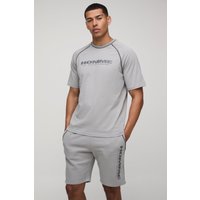 Homme T-Shirt & Shorts mit Paspeln - Grau - XL, Grau Homme T-Shirt & Shorts mit Paspeln - Grau - XL, Grau von boohooman