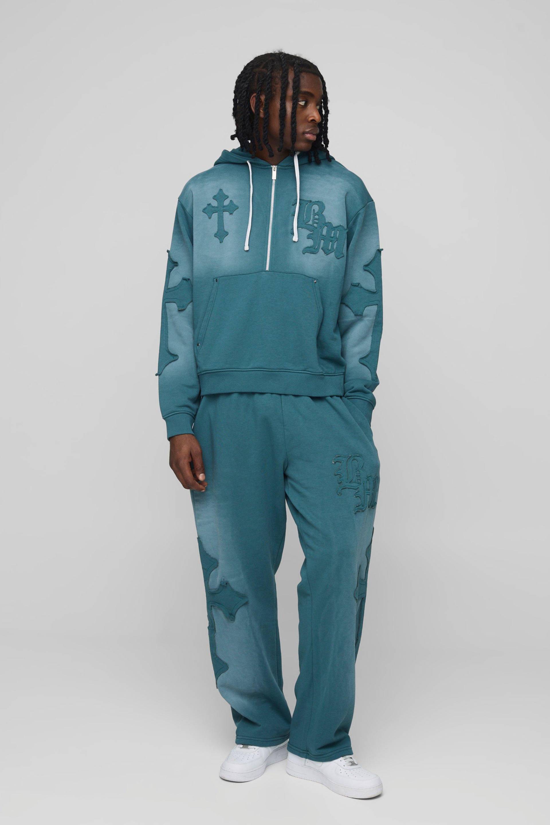 Kastiger Oversize Trainingsanzug mit Kreuz-Applikation und Kapuze - Petrol - L, Petrol von boohooman