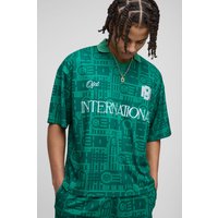 Kastiges Oversize Mesh-Poloshirt mit Stickerei und V-Ausschnitt - Grün - XL, Grün von boohooman