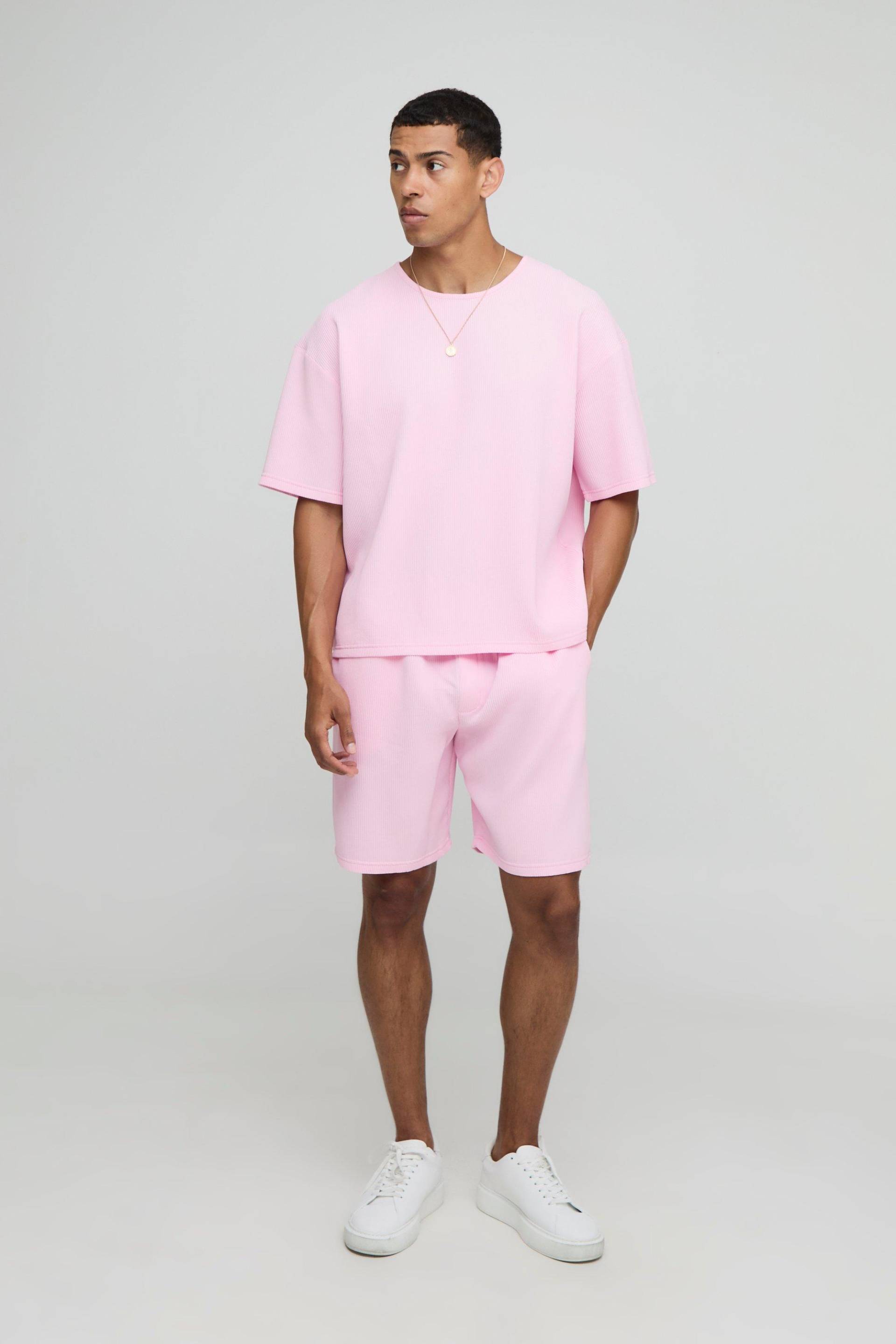 Kastiges Oversize T-Shirt und lockere mittellange Shorts - Rosa - XL, Rosa von boohooman
