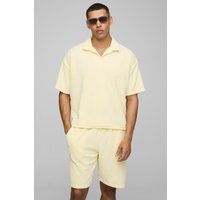 Kurzärmliges kastiges Oversize Velour Poloshirt und Shorts - Gelb - M, Gelb Kurzärmliges kastiges Oversize Velour Poloshirt und Shorts - Gelb - M, Gelb von boohooman