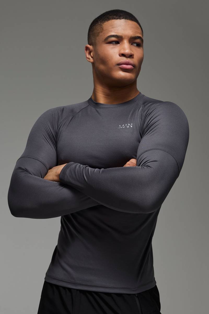 Langärmliges Man Active Muscle-Fit Mesh T-Shirt von boohooman